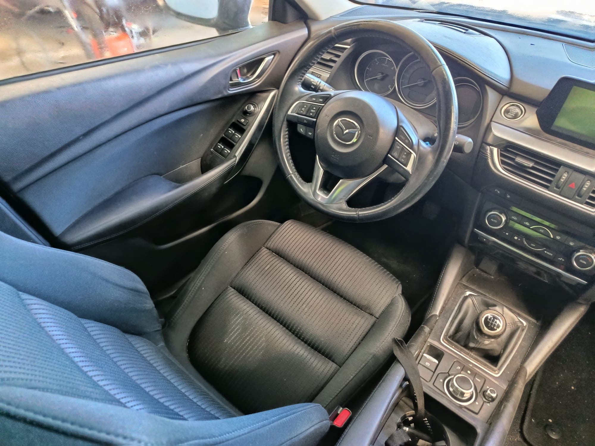 Mazda 6 · Ano 2015 — imagem 23