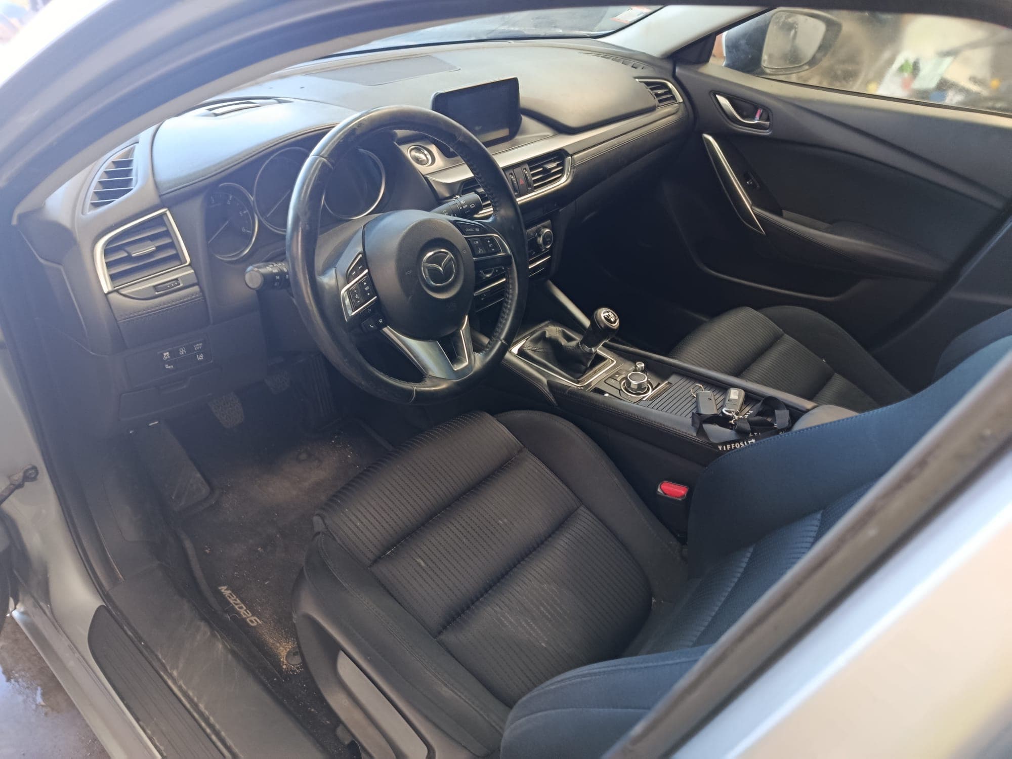 Mazda 6 · Ano 2015 — imagem 17