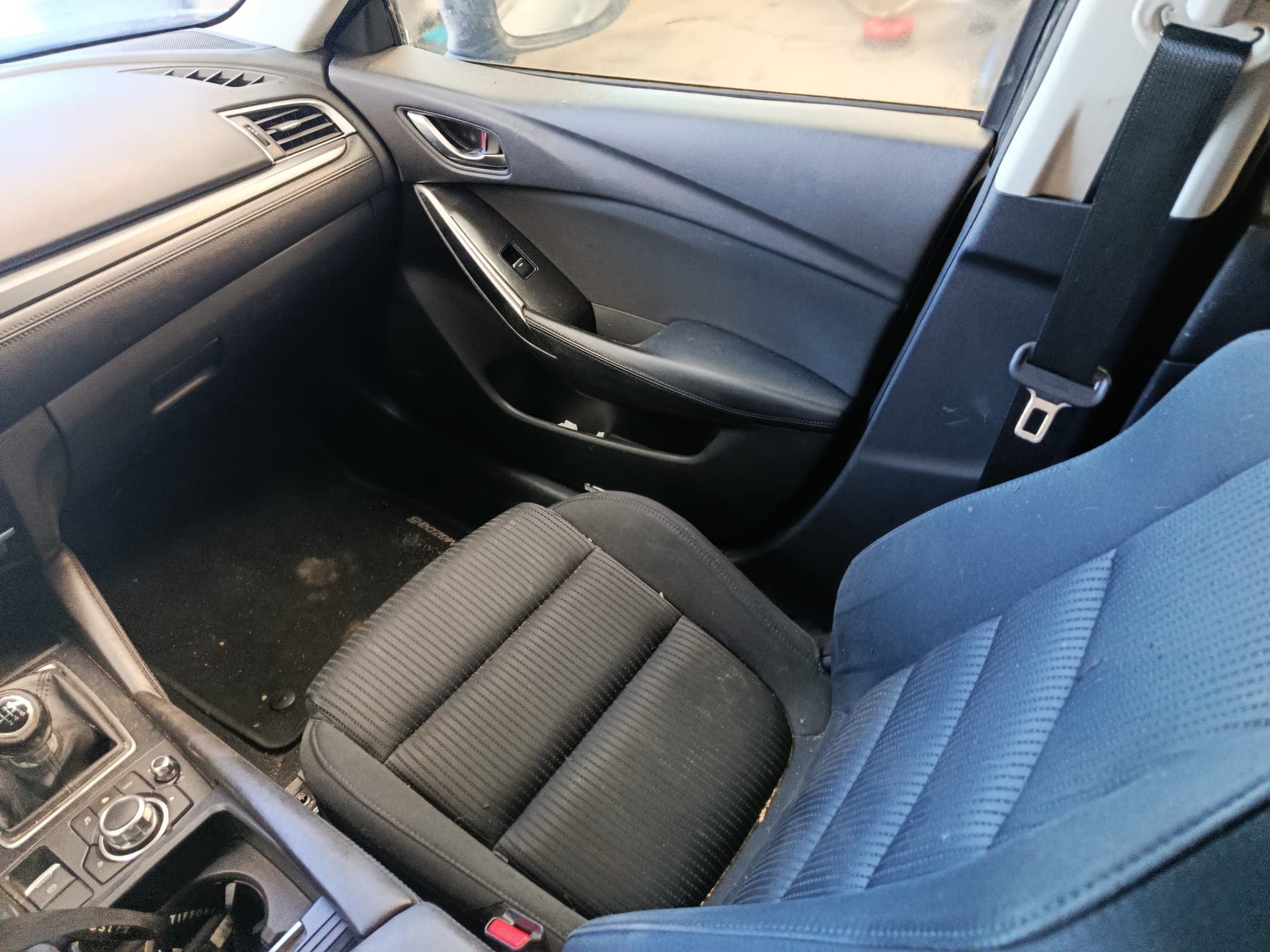 Mazda 6 · Ano 2015 — imagem 16