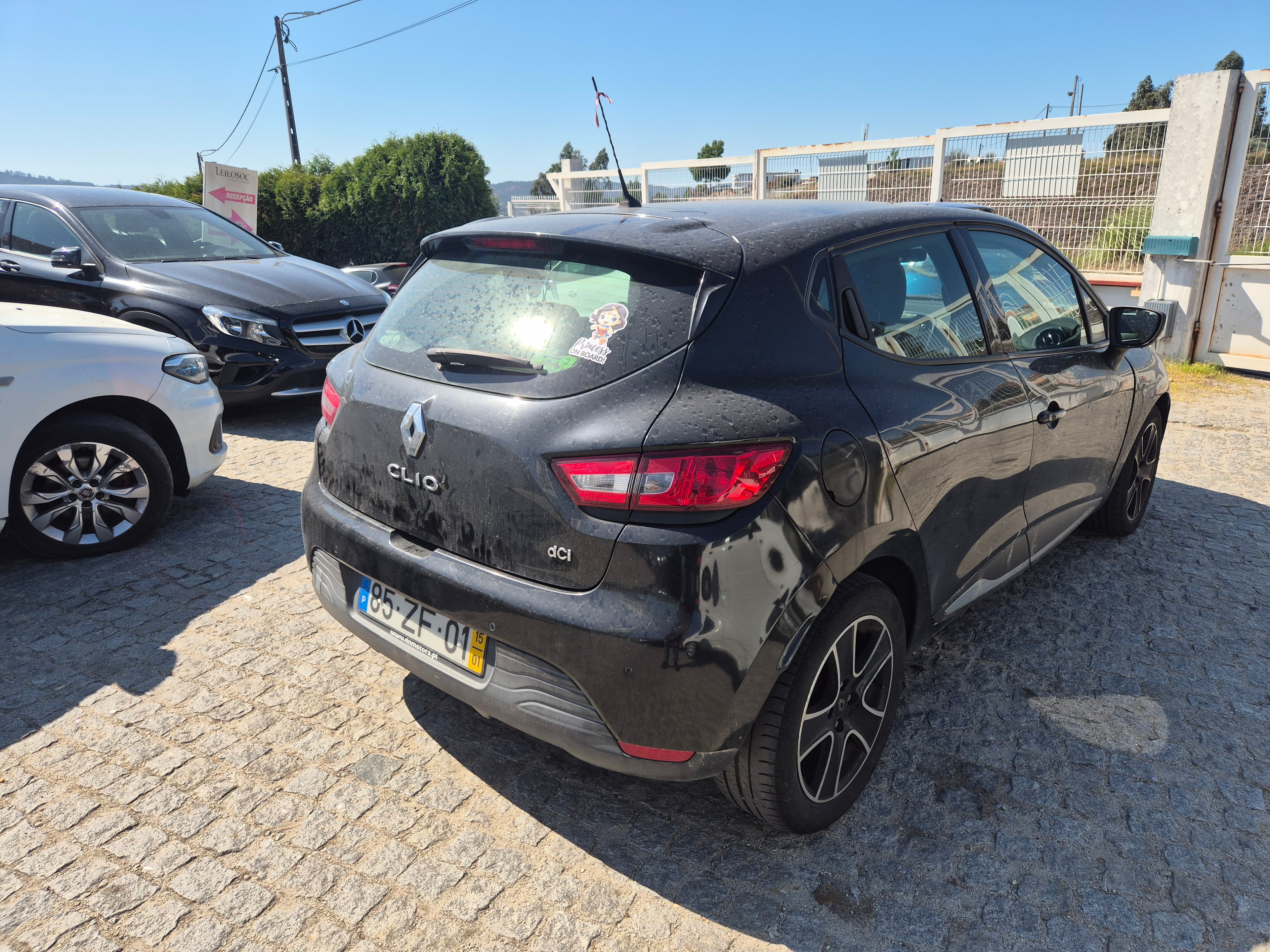 Renault Clio · Año 2015 — imagen 4