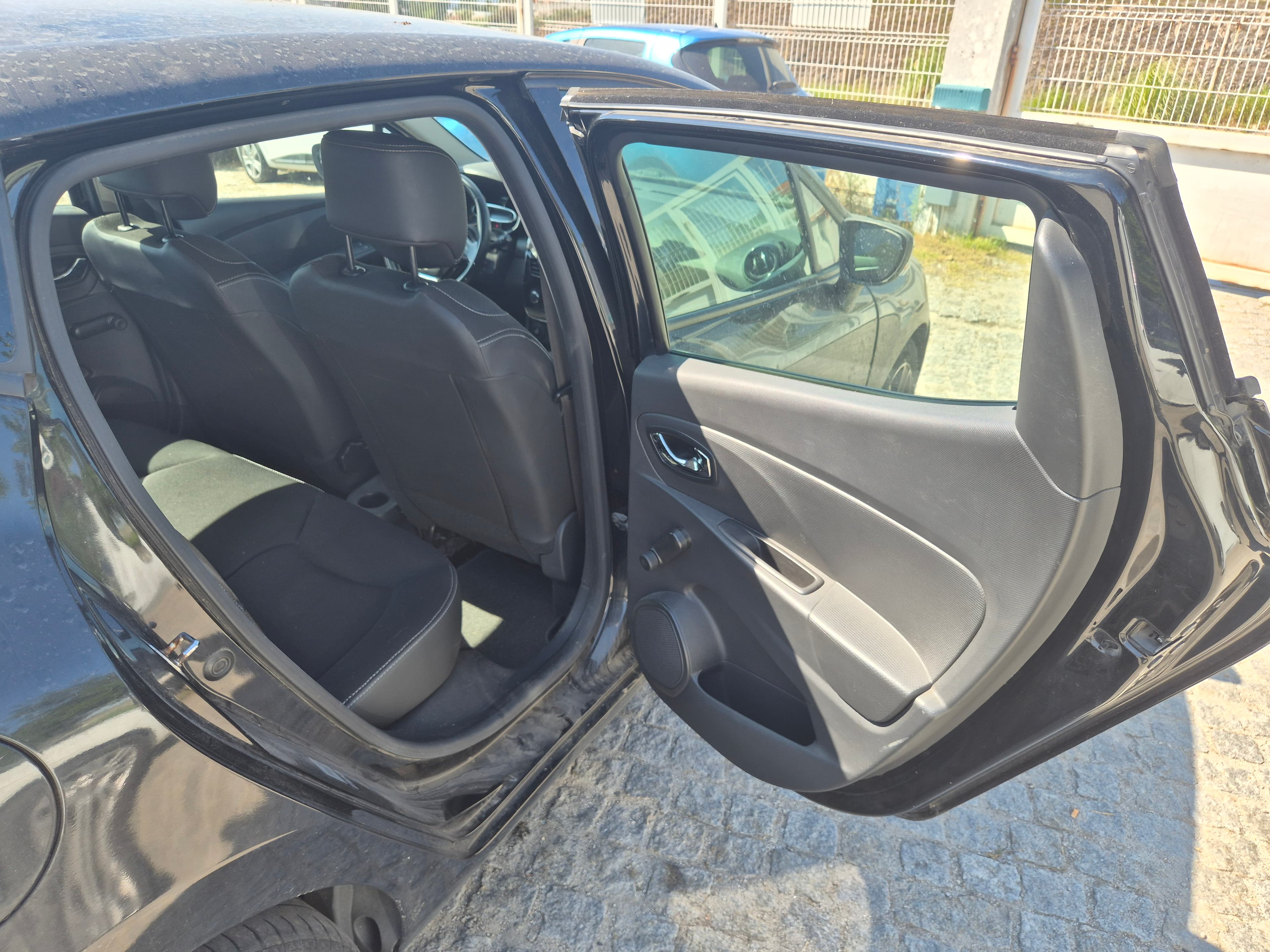 Renault Clio · Año 2015 — imagen 15