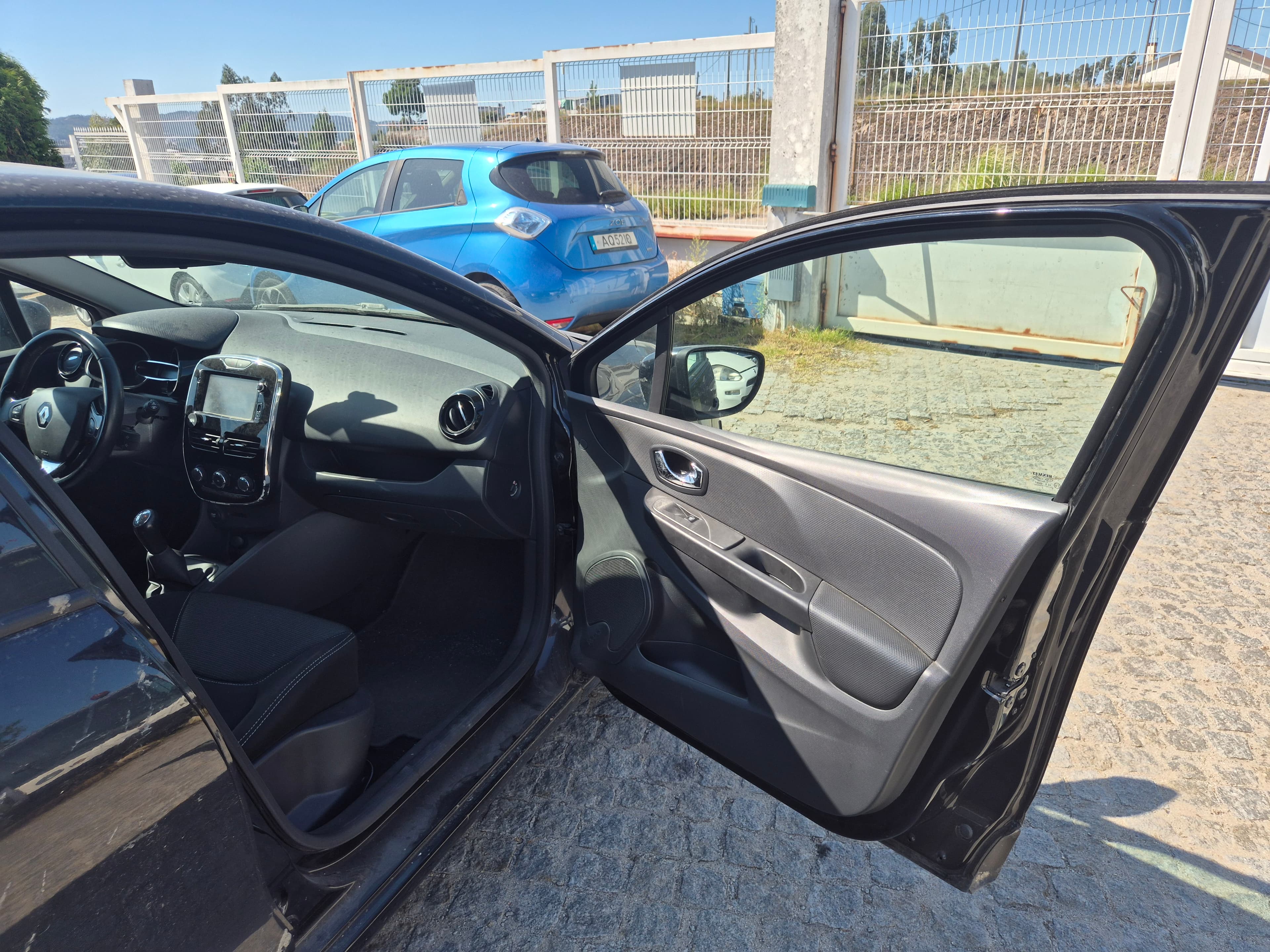 Renault Clio · Año 2015 — imagen 18