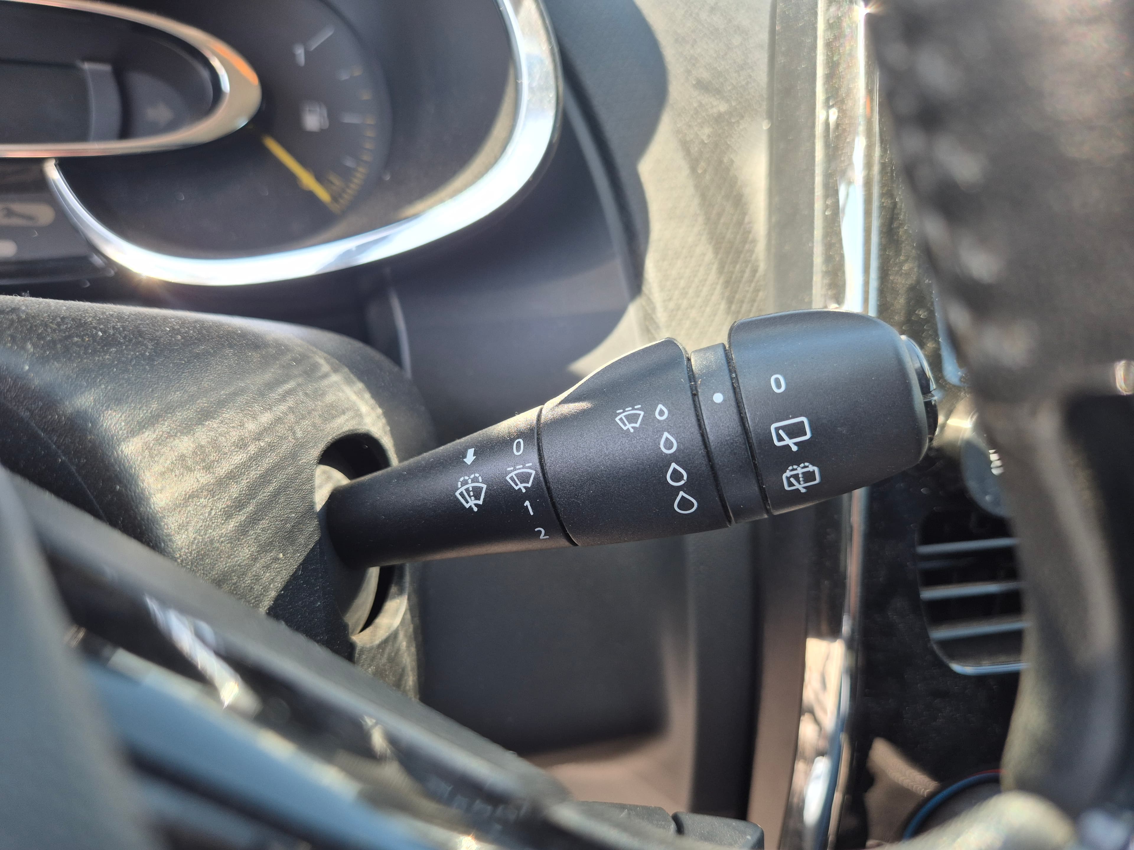 Renault Clio · Año 2015 — imagen 33