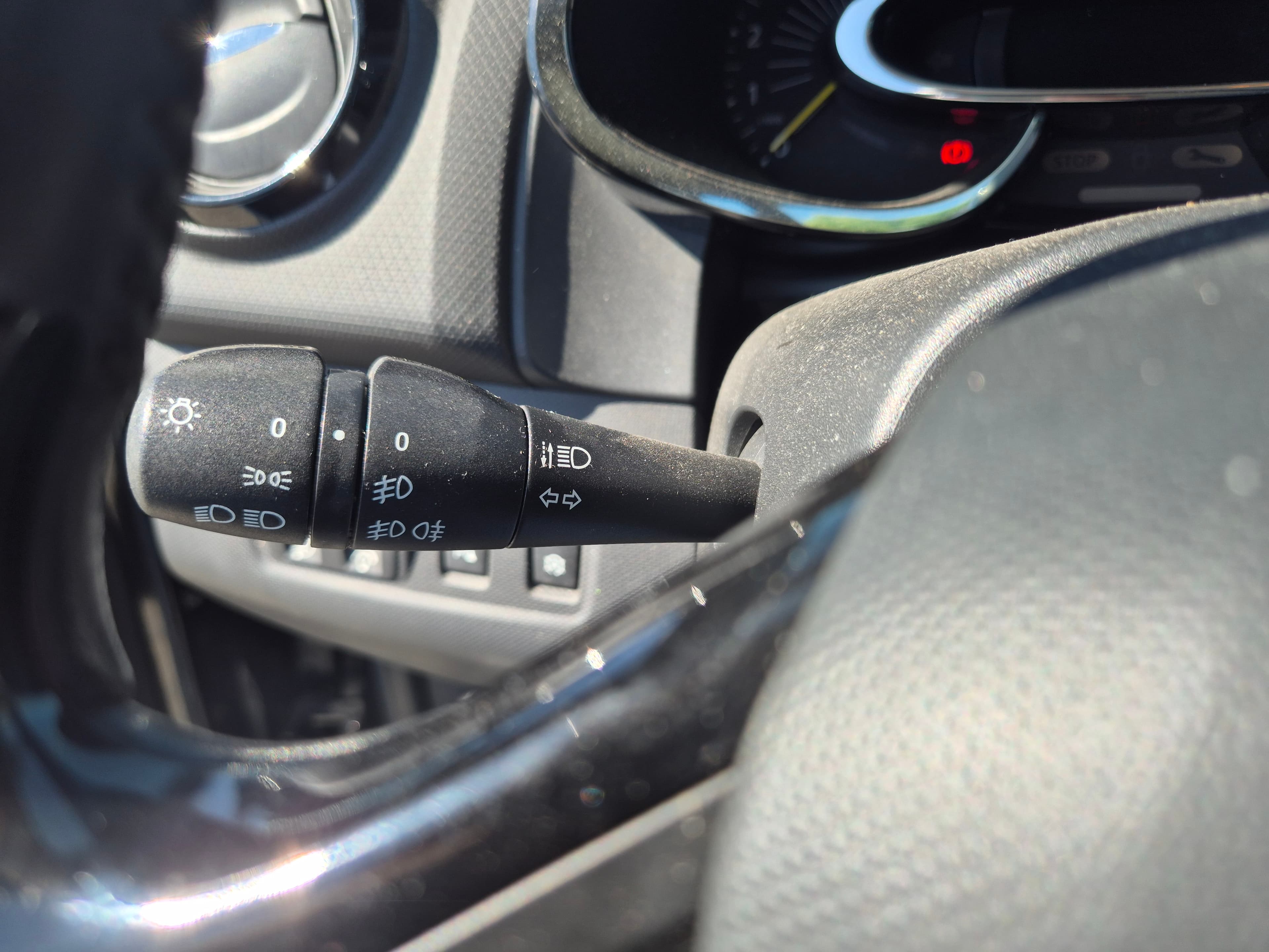 Renault Clio · Año 2015 — imagen 30