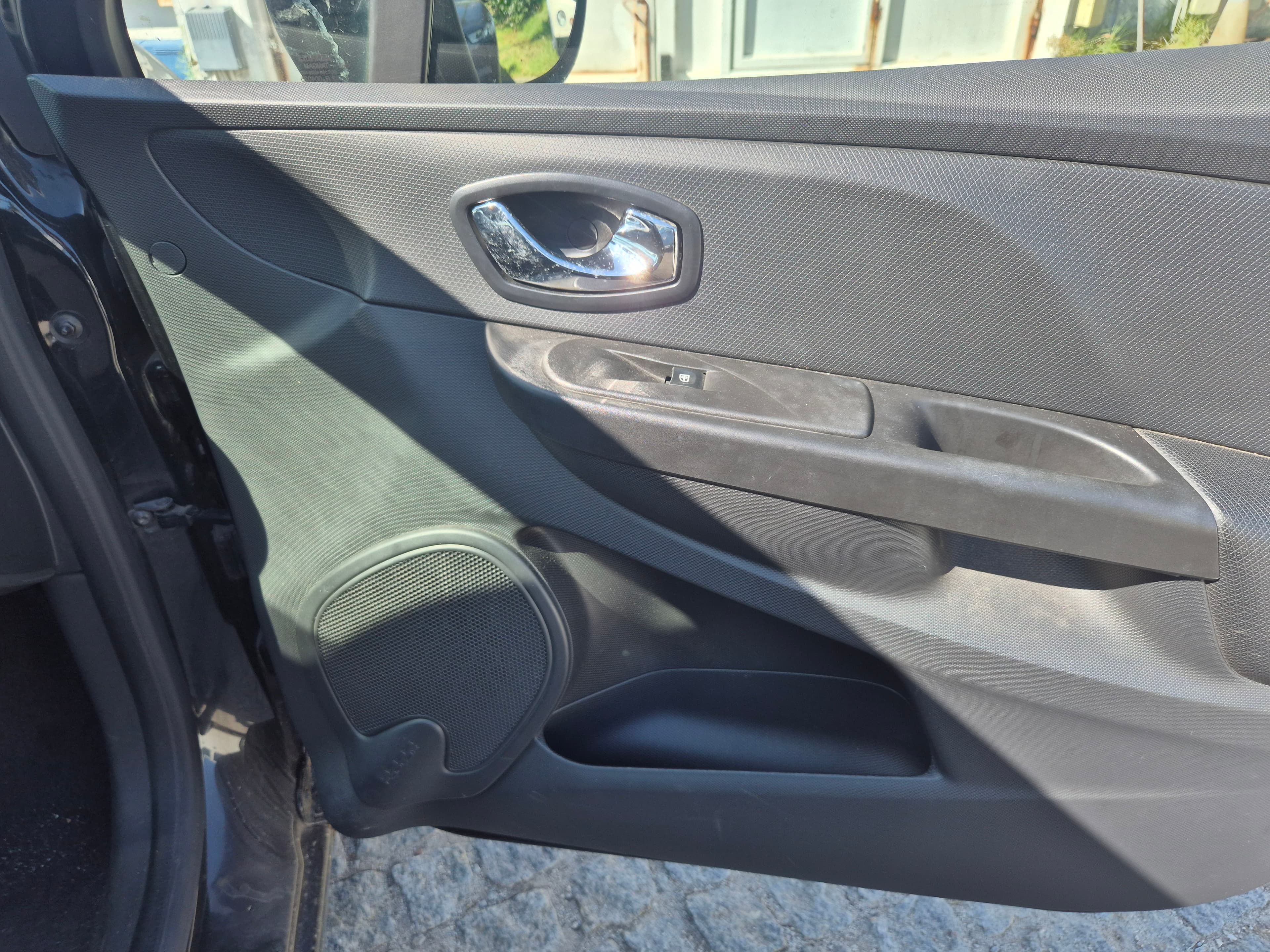 Renault Clio · Año 2015 — imagen 19