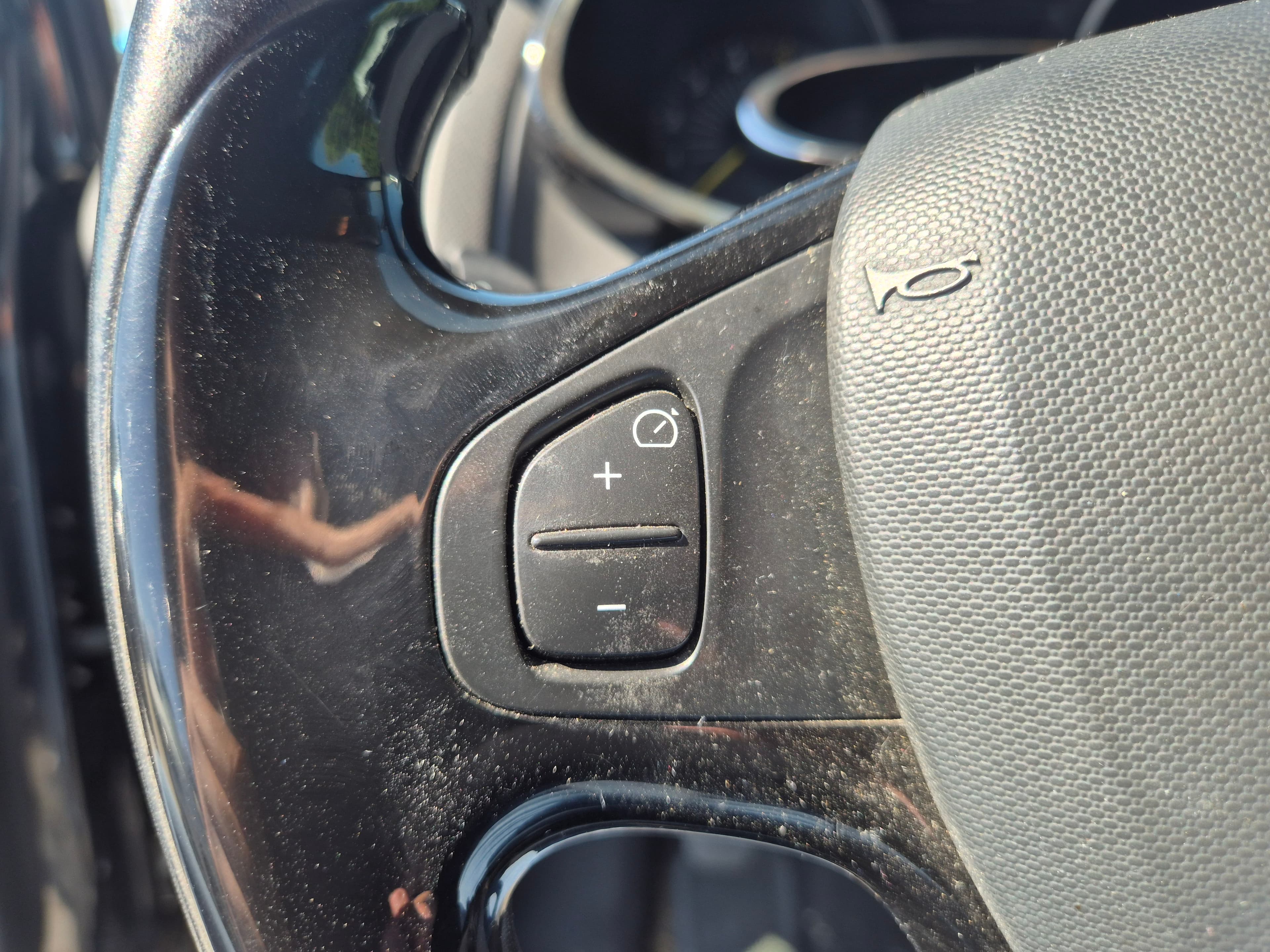 Renault Clio · Año 2015 — imagen 31