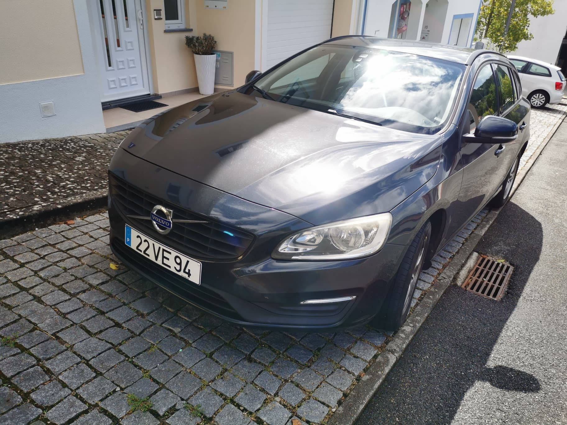 Volvo V60 2.0 D2 Momentum · Ano 2015 — imagen 2