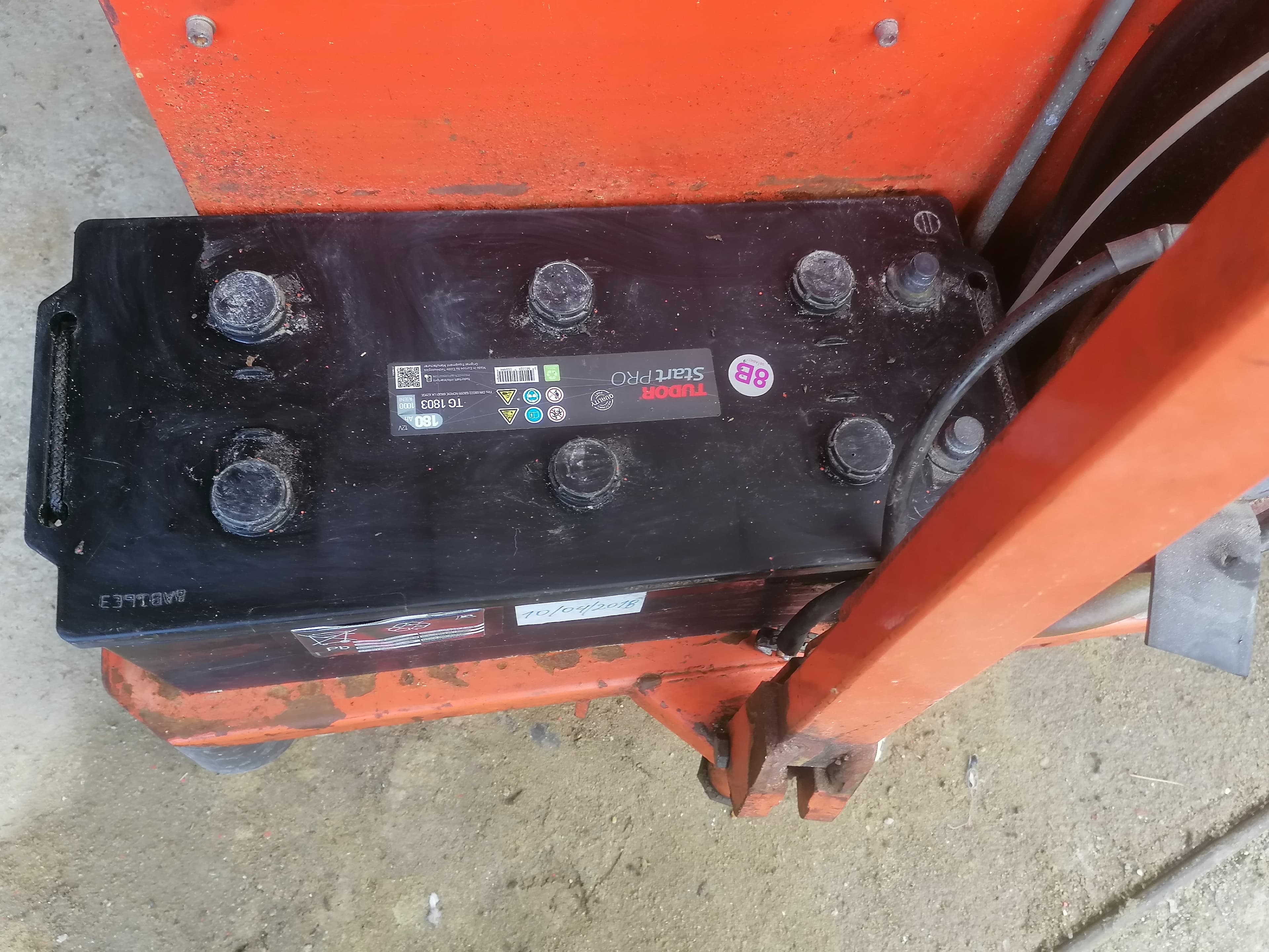 Porta Paletes elétrico com elevação — imagen 4