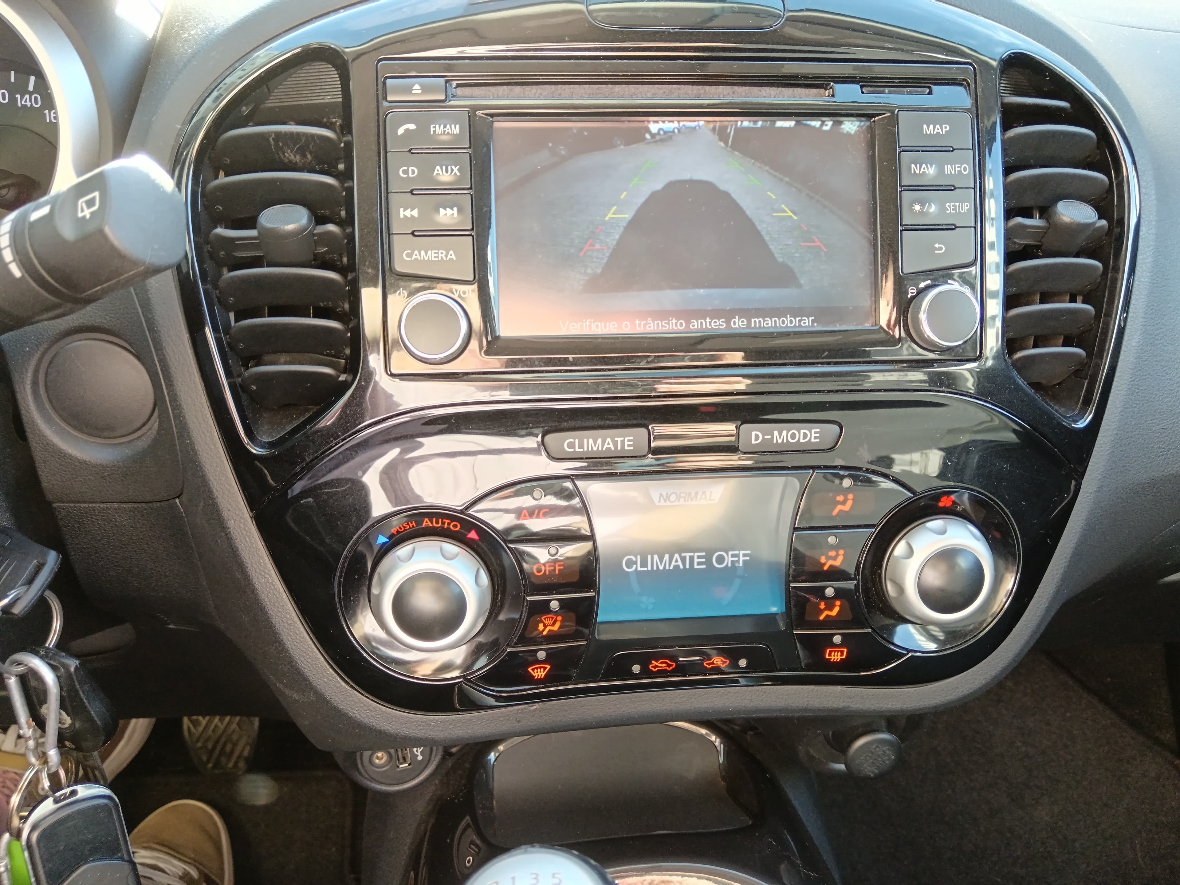 Nissan Juke · Ano 2014 — imagem 17