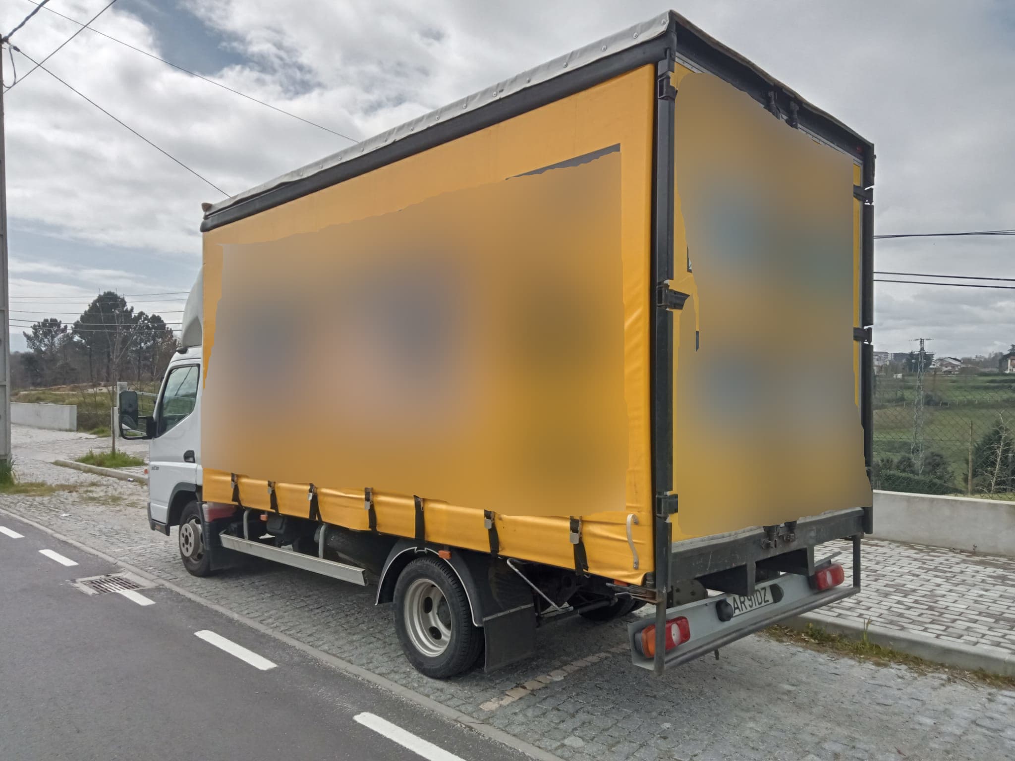 Mitsubishi Fuso Canter 3C15 · Ano 2010 — imagem 3