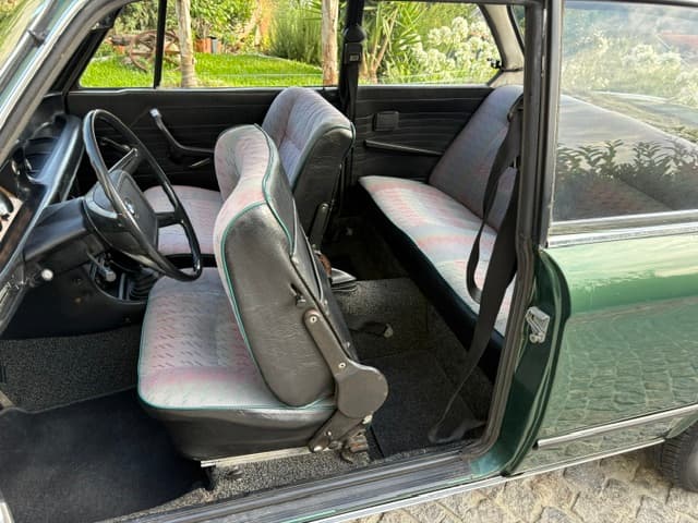 BMW 1502 · Clássico de 1975 — image 11