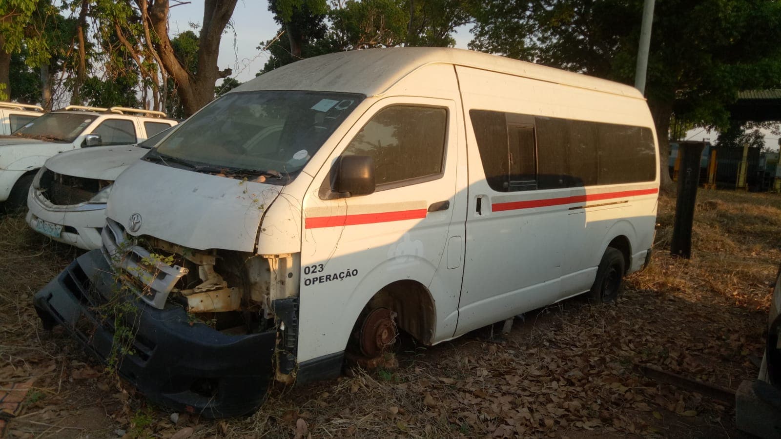 Minibus Toyota Hiace Van