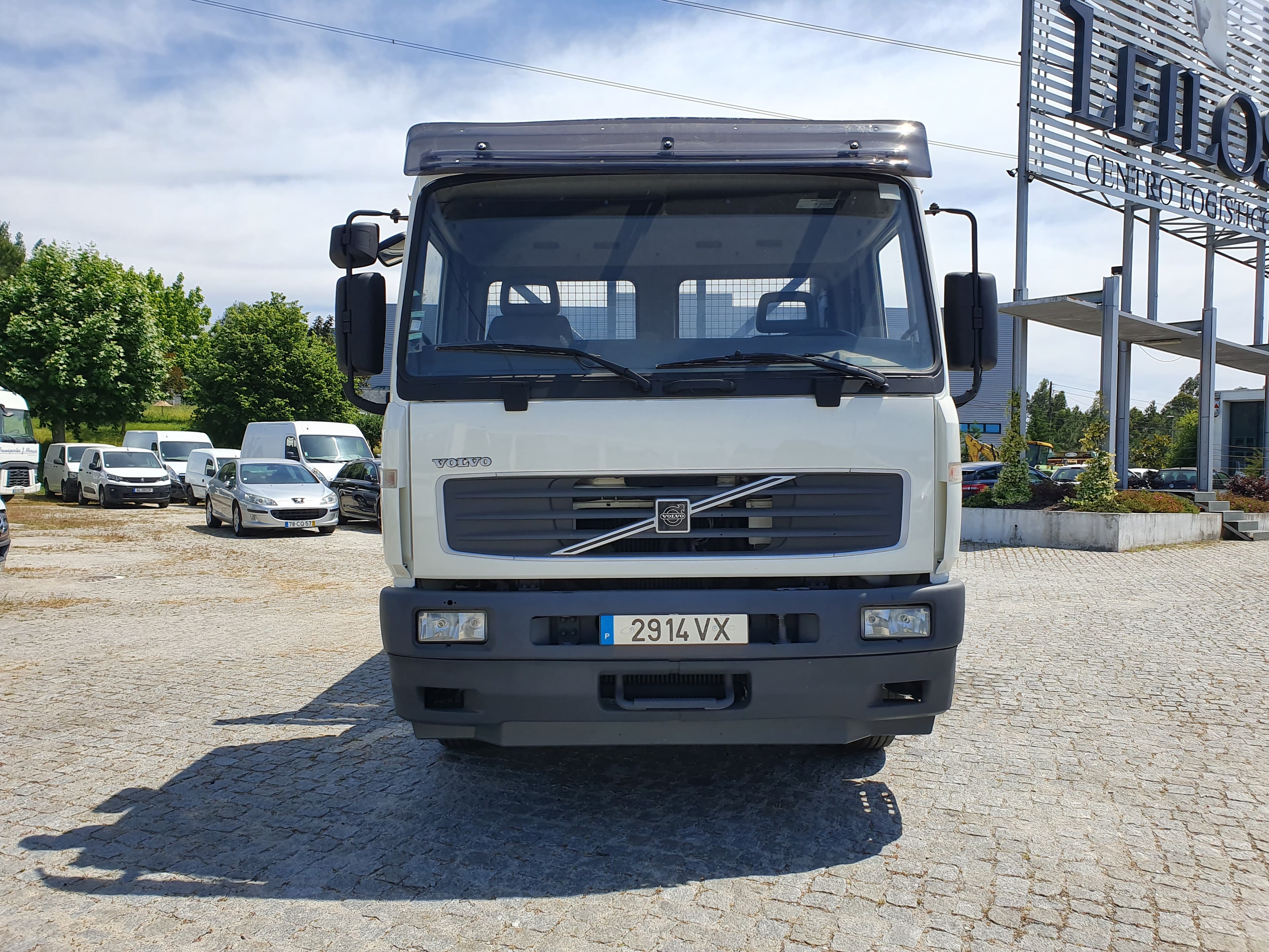 Volvo FL6 Basculante · Ano 2004   29-14-VX