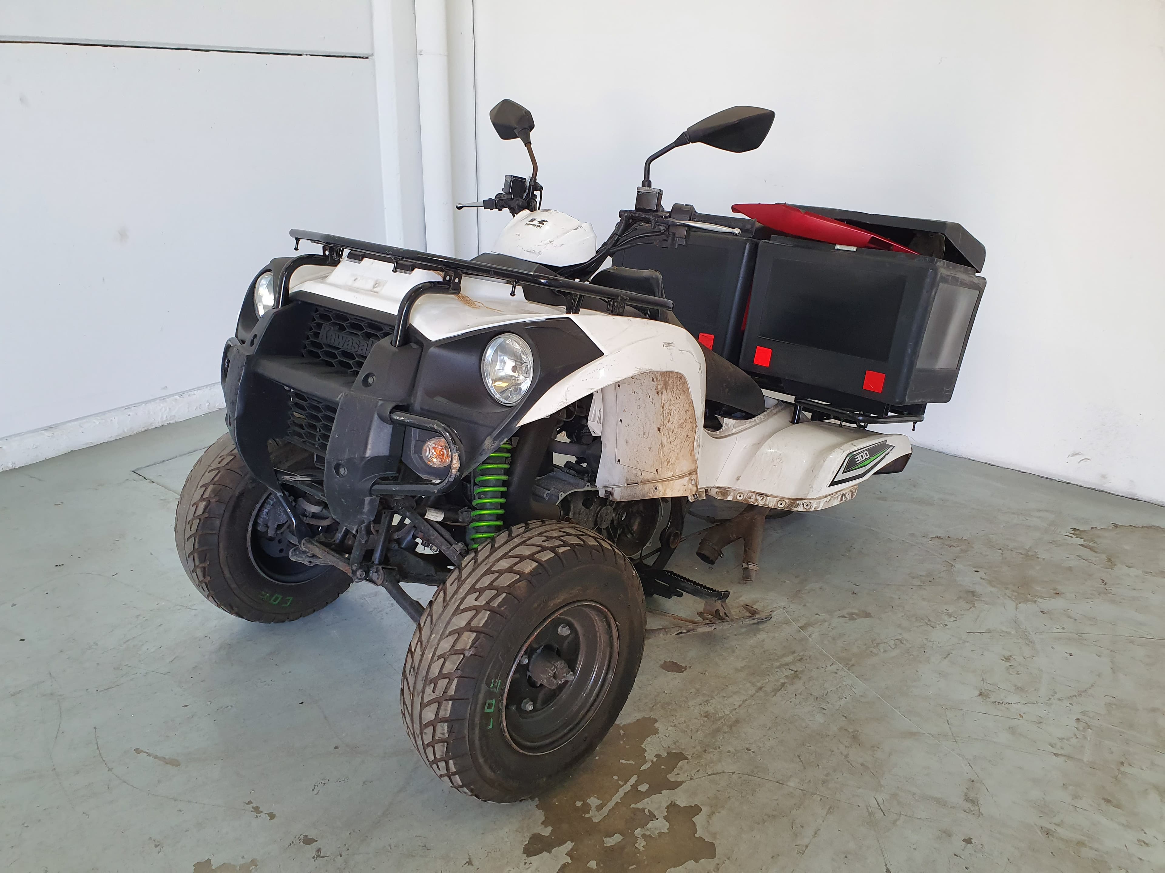 Kawasaki KVF300 · Ano 2015   24-QR-73