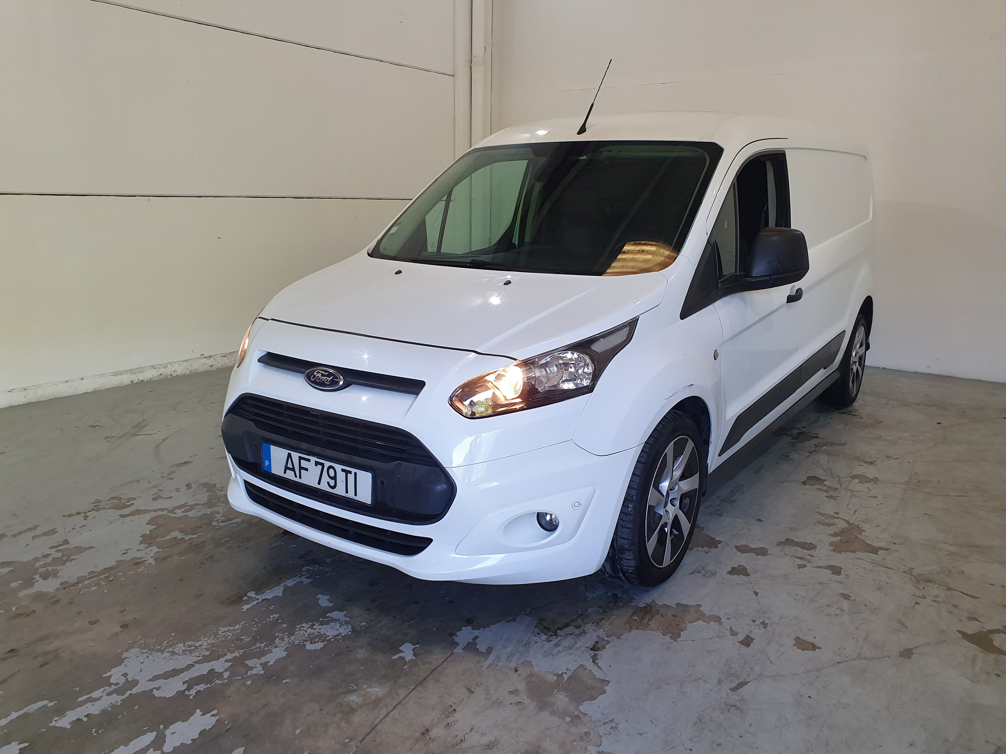 Ford Transit Connect 1.6 TDCI · Ano 2015   AF-79-TI