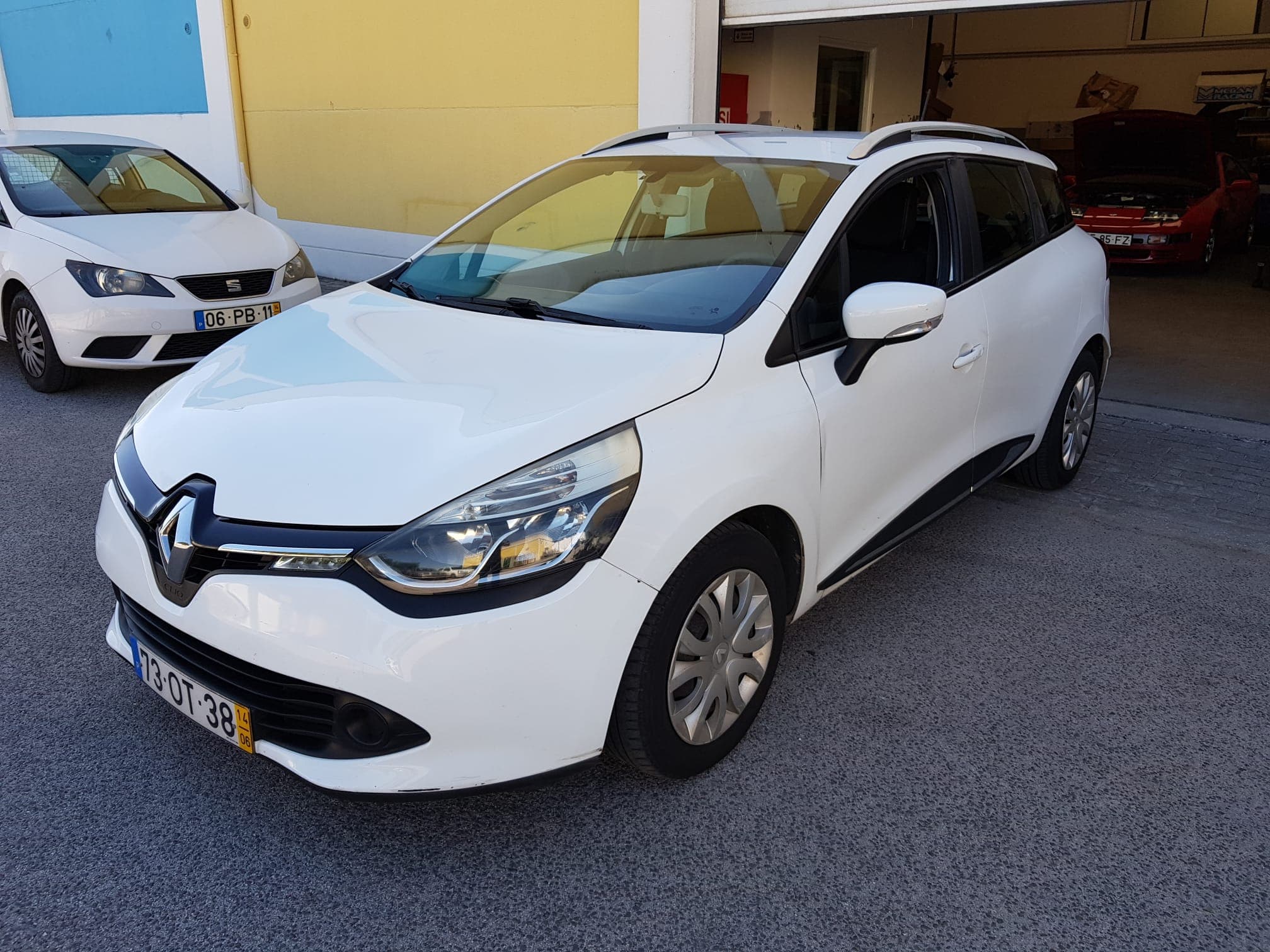 Renault Clio Break 1.5 DCI · Ano 2014  73-OT-38