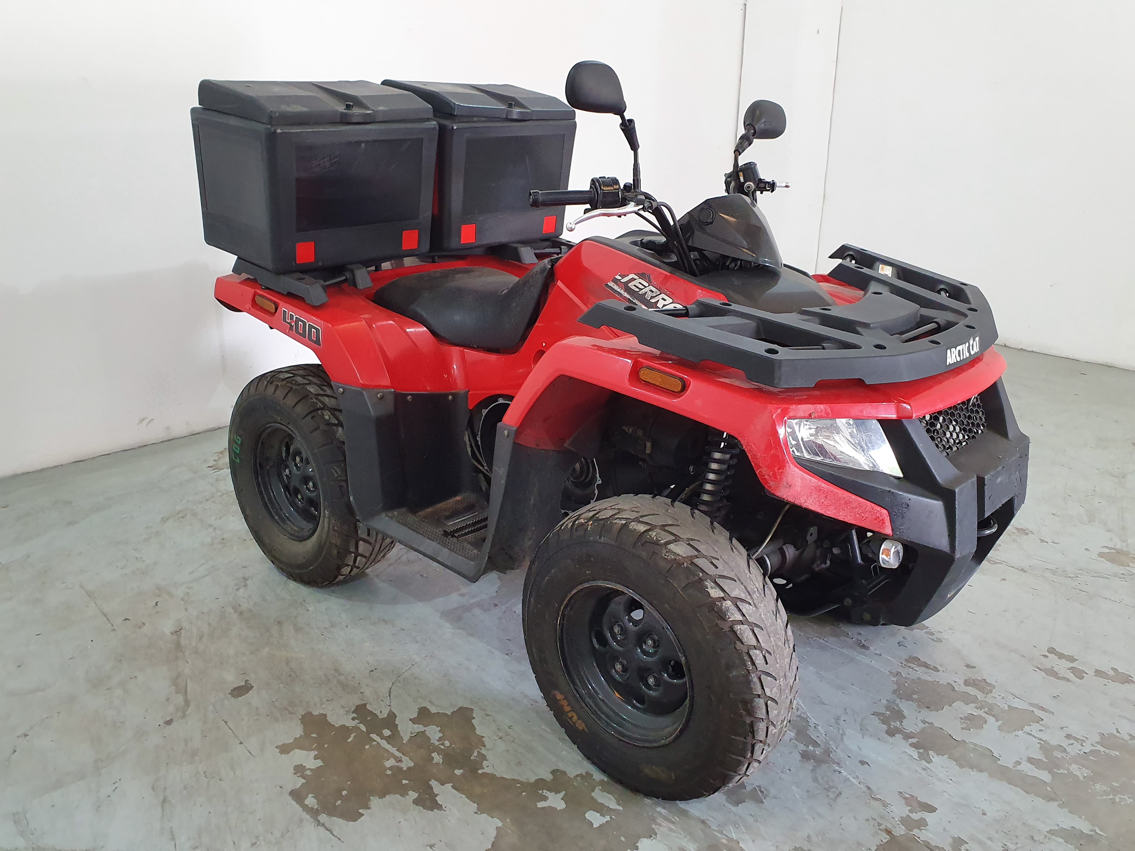 Moto 4 Arctic CAT Alterra 400 4x4 · Ano 2017  50-TR-40