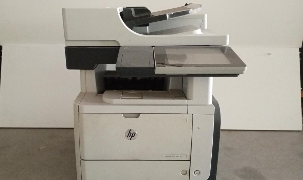 Impressora multifuncional HP 500 MFP M525