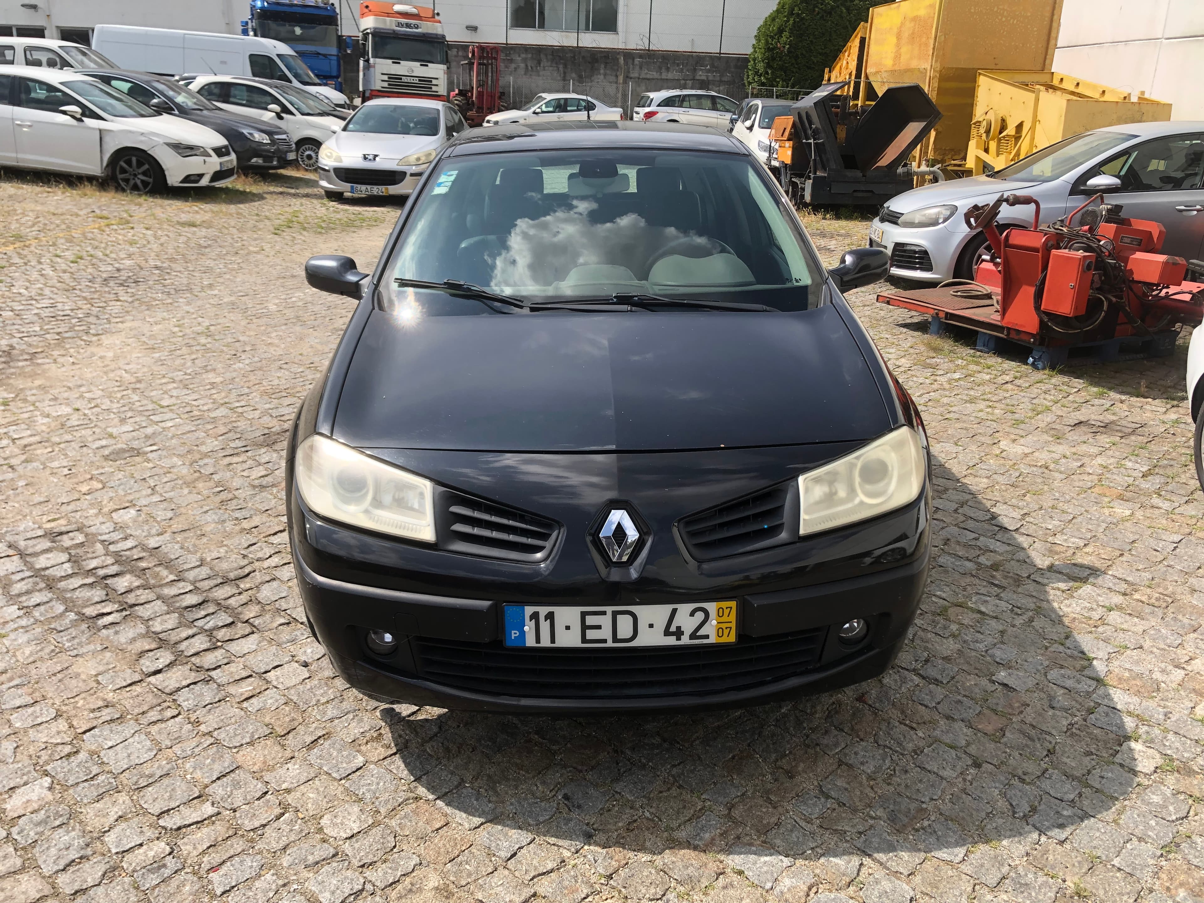 Renault Mégane 1.5 DCI · Ano 2007     11-ED-42