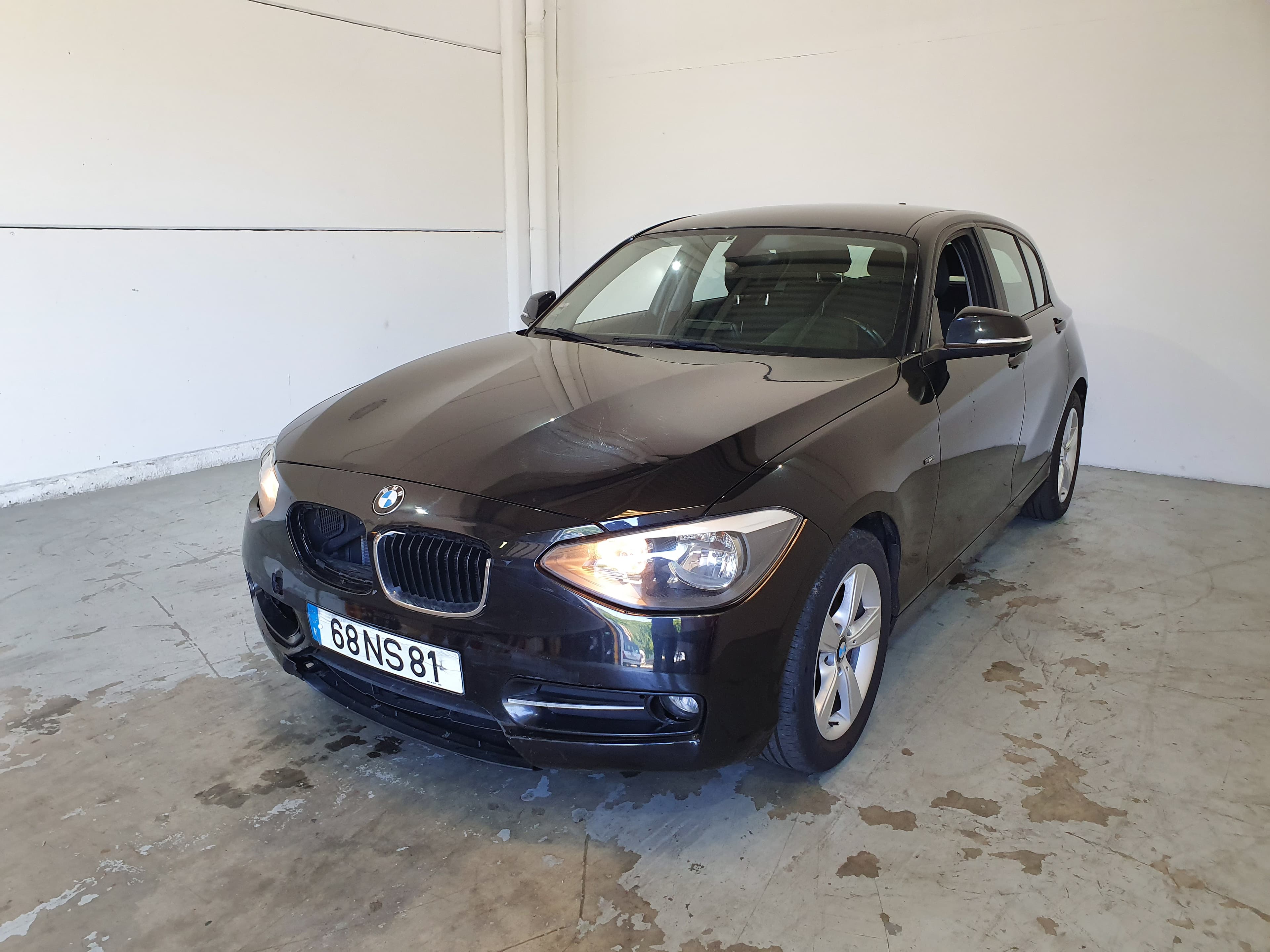 BMW 116D · Ano 2013 68-NS-81