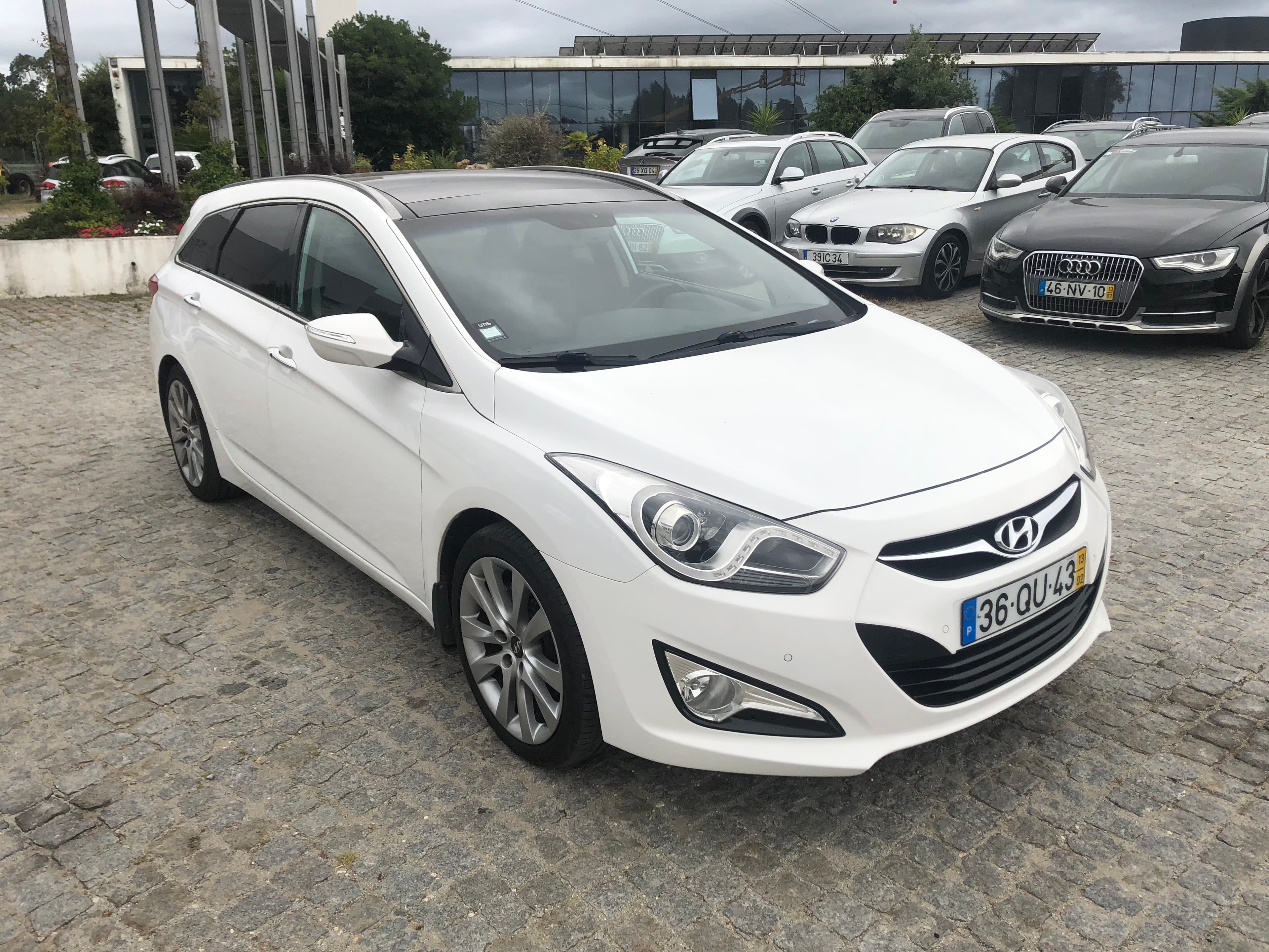 Hyundai i40 CRDI · Ano 2013    36-QU-43