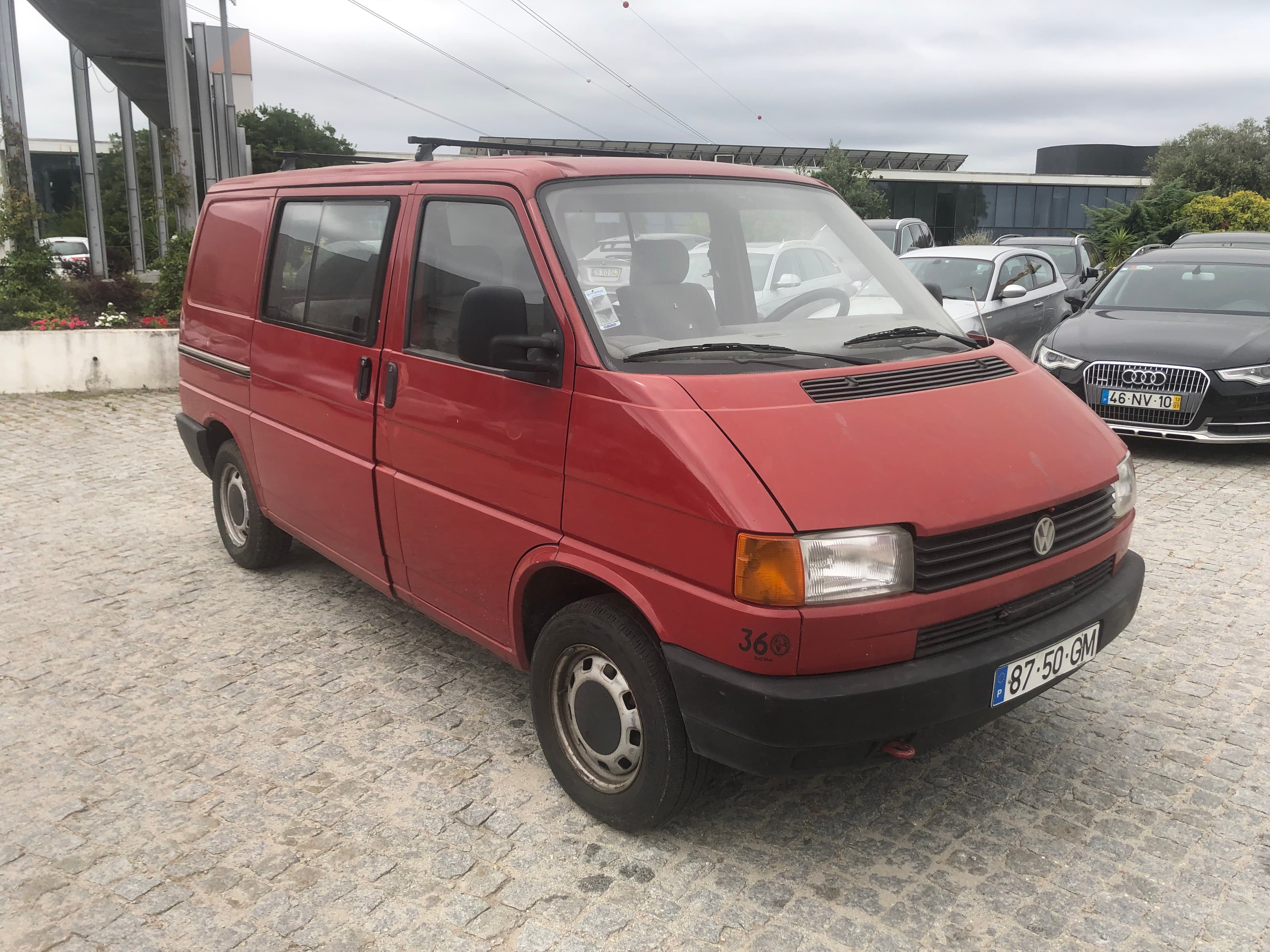 Volkswagen Transporter · Ano 1996     87-50-GM