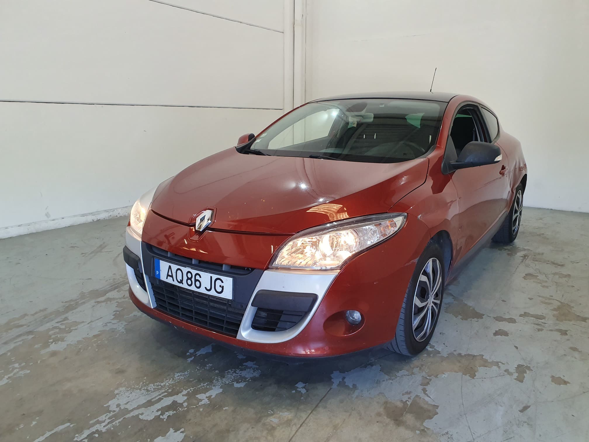 Renault Mégane · Ano 2010   AQ-86-JG