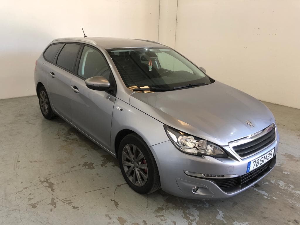 Peugeot 308 · Ano 2017   78-SM-39