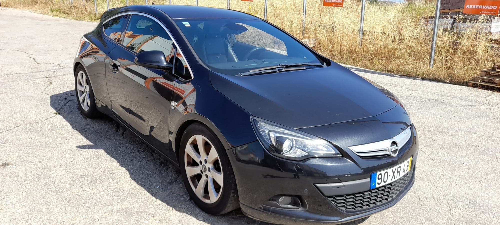 Opel Astra 1.7 CDTI · Ano 2014  90-XR-43