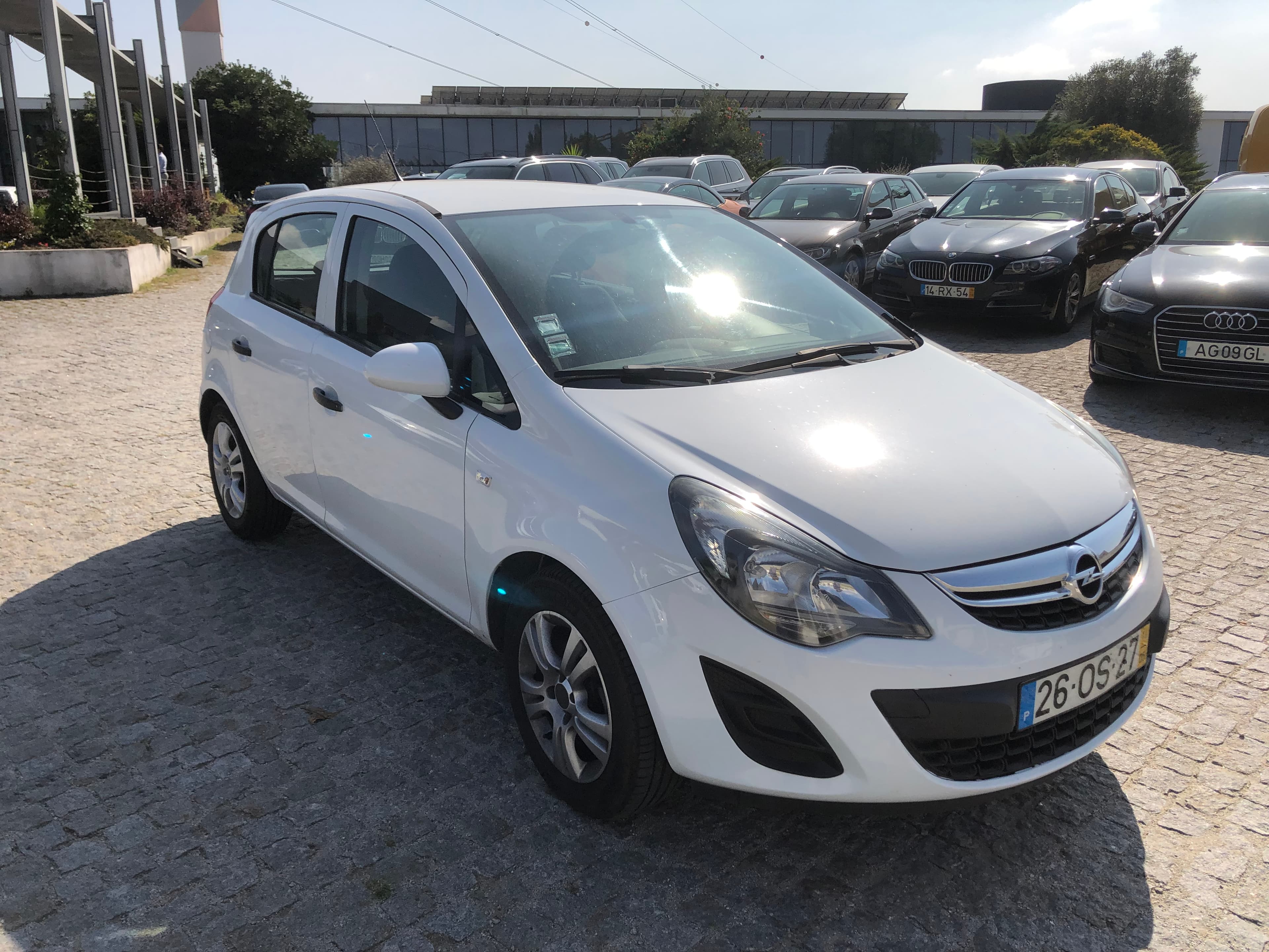Opel Corsa · Ano 2014 26-OS-27