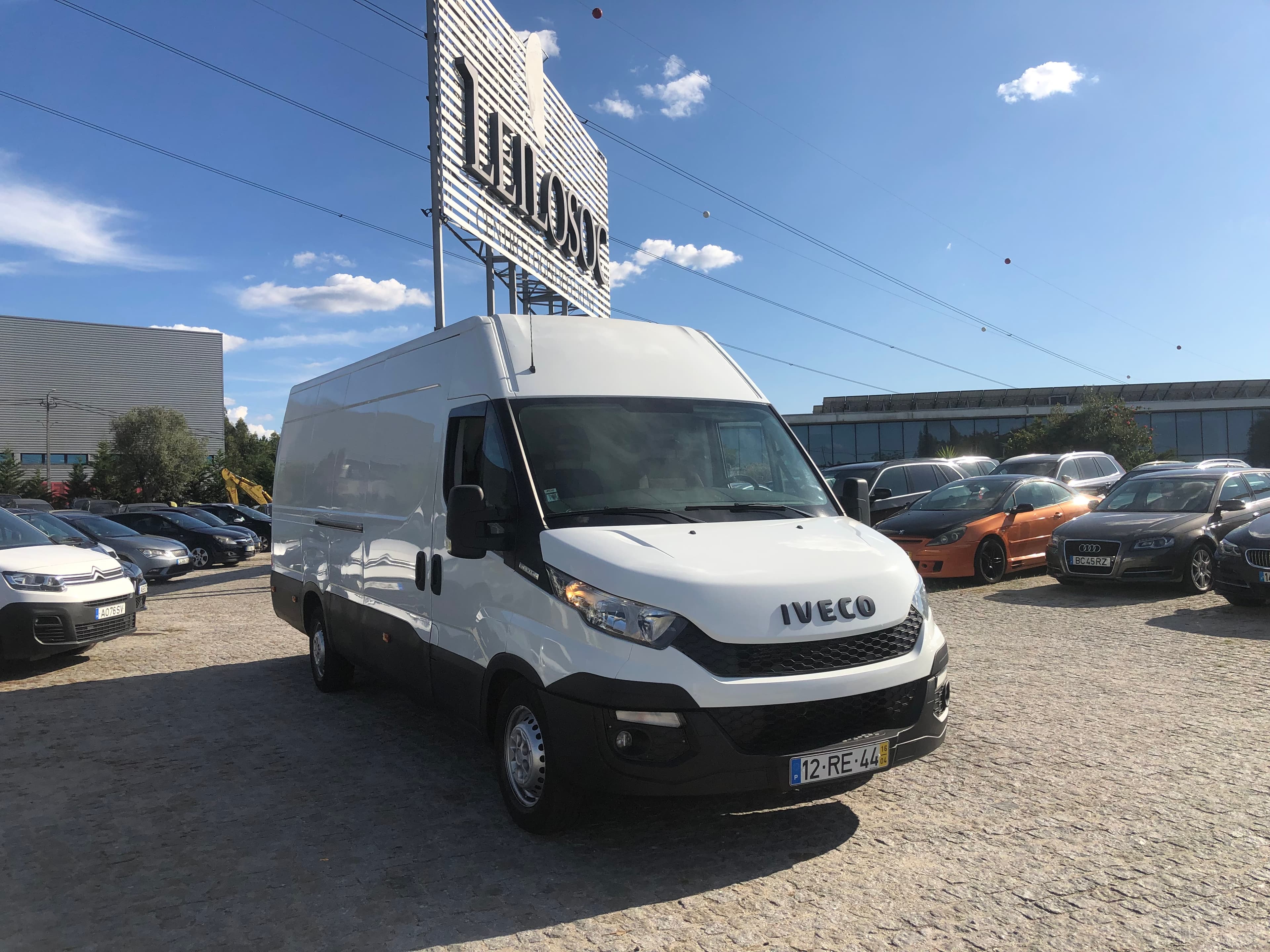 Iveco Daily · Ano 2016 12-RE-44