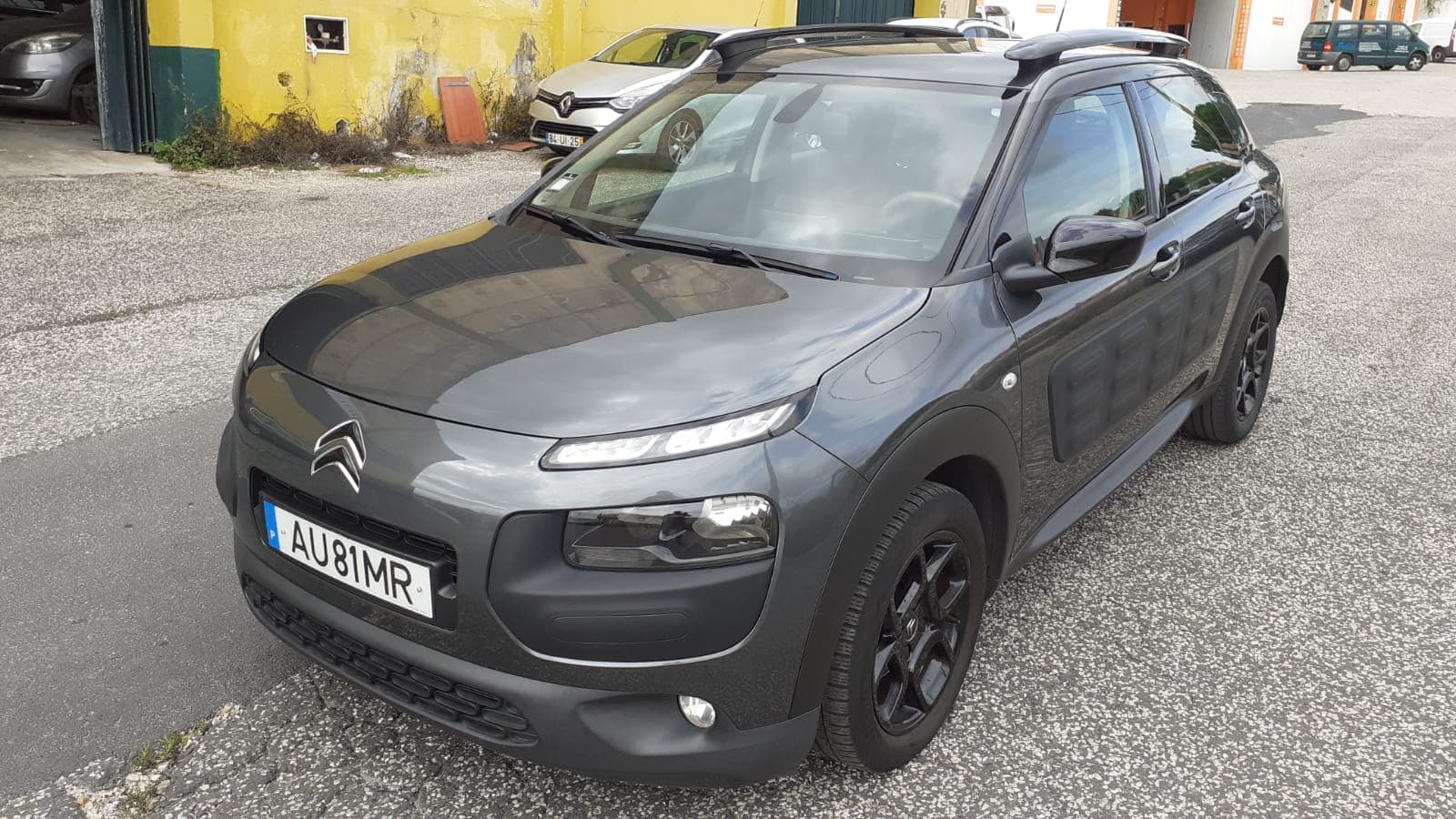 Citroën C4 Cactus · Ano 2015   AU-81-MR
