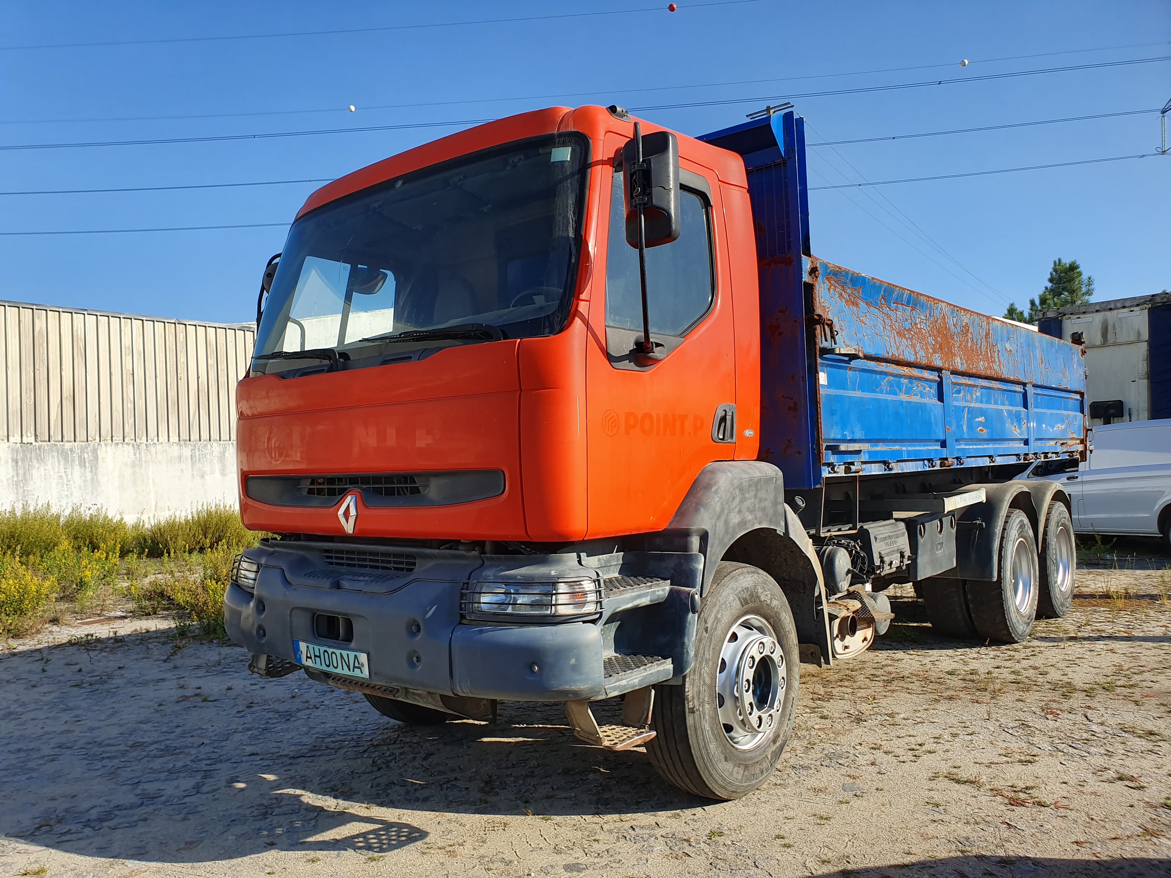 Renault 370 DCI · Ano 2003   AH-00-NA