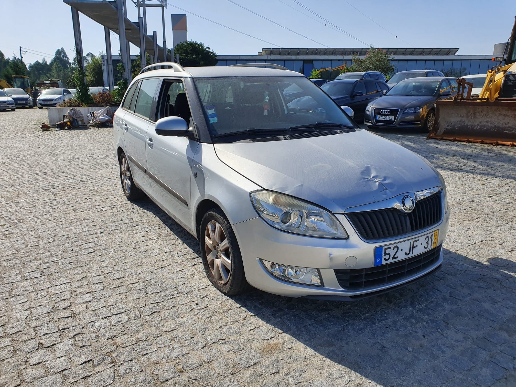 Skoda Fábia 1.6 TDI · Ano 2010  52-JF-31