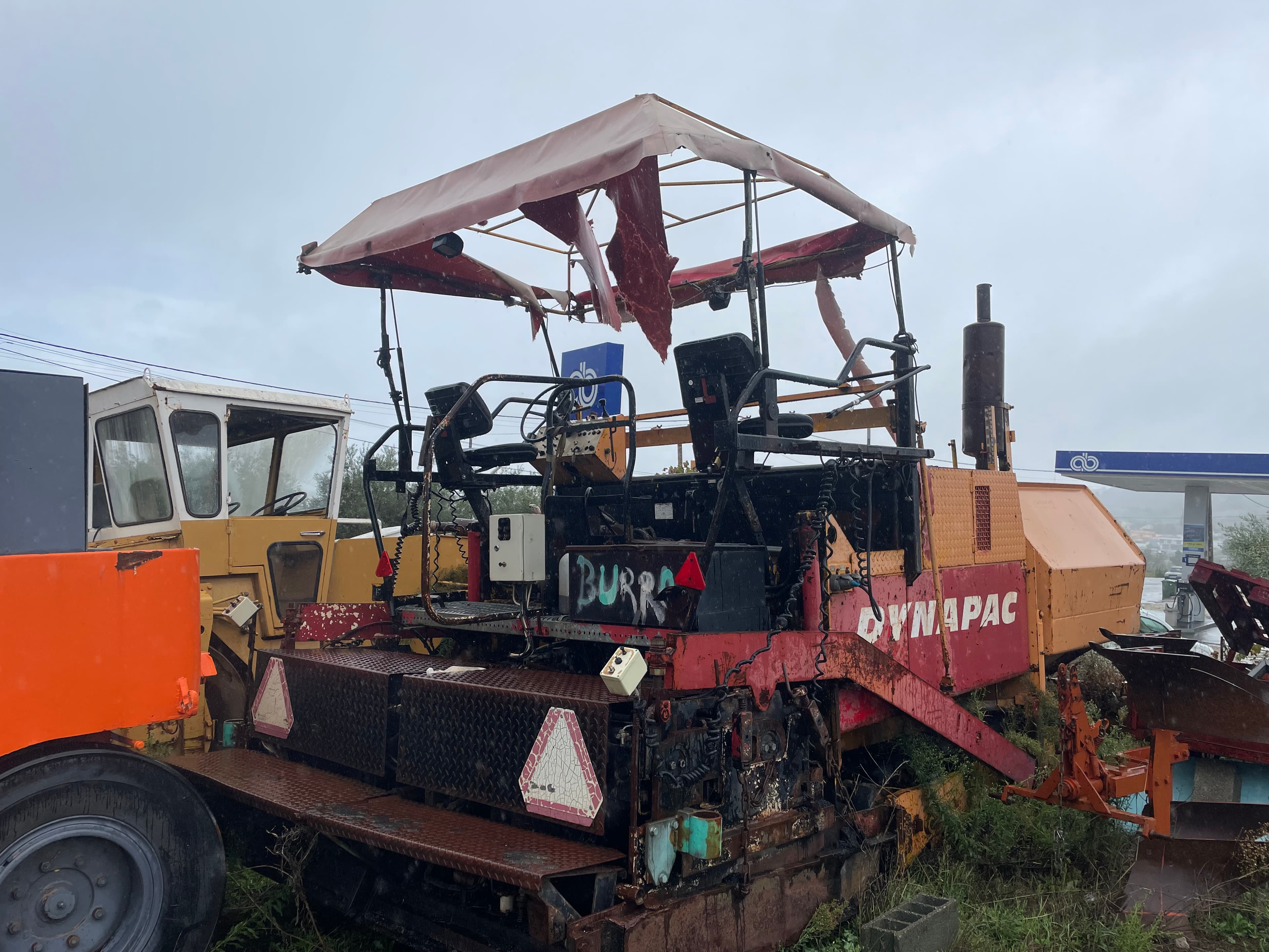 Pavimentadora Dynapac 11011 K