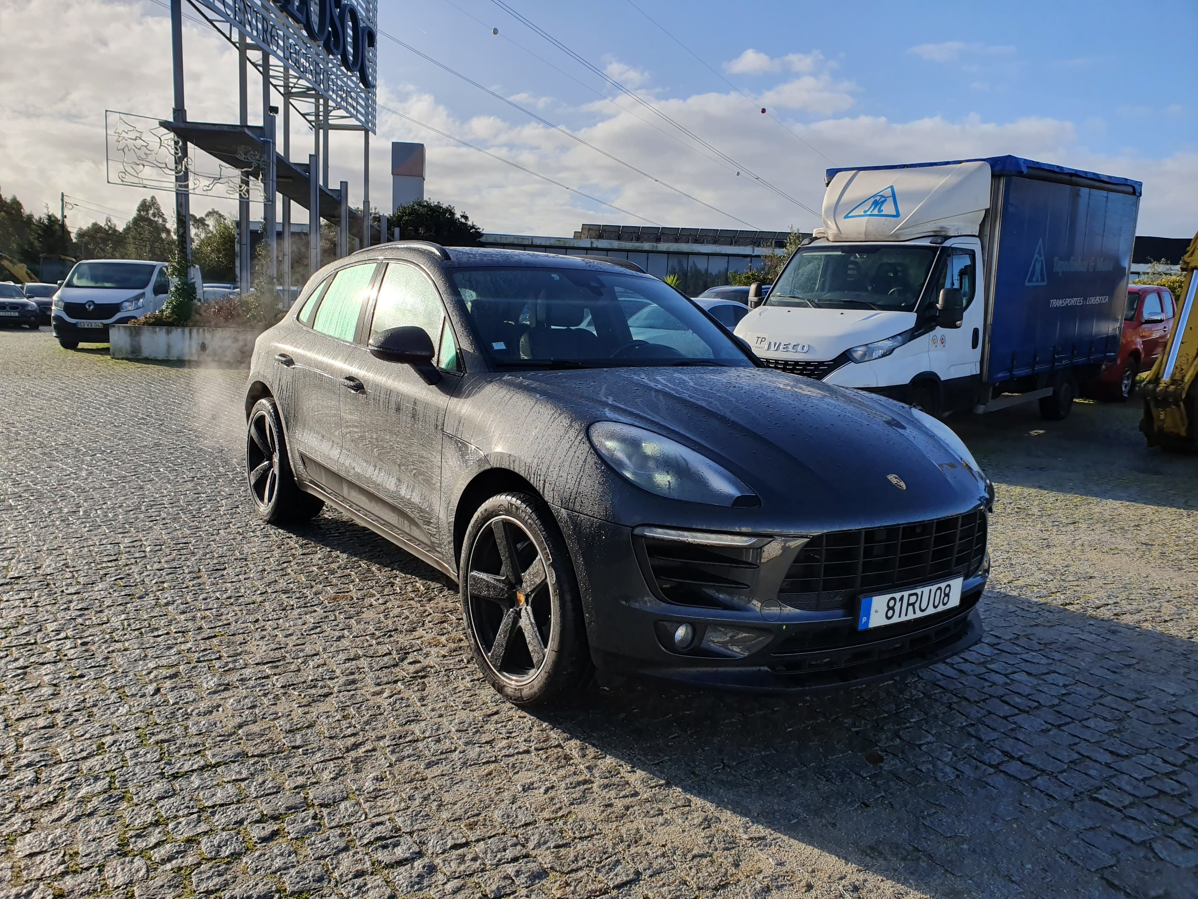 Porsche Macan S · Ano 2016 81-RU-08