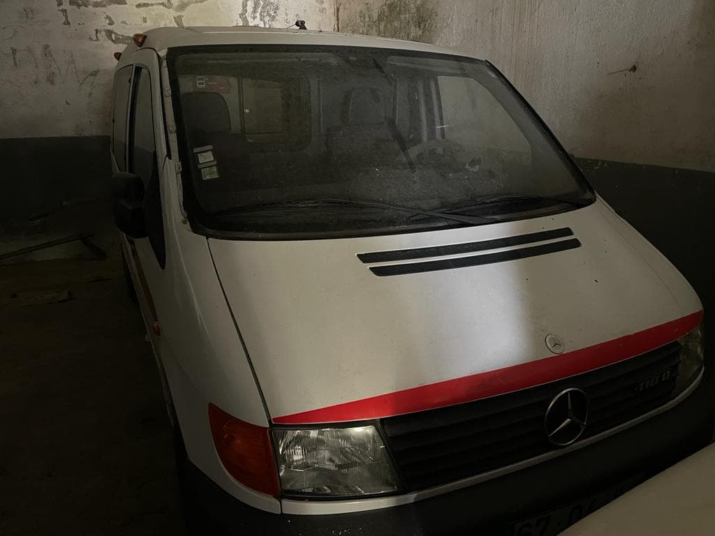 Mercedes-Benz 108D · Ano 1997  67-04-IL