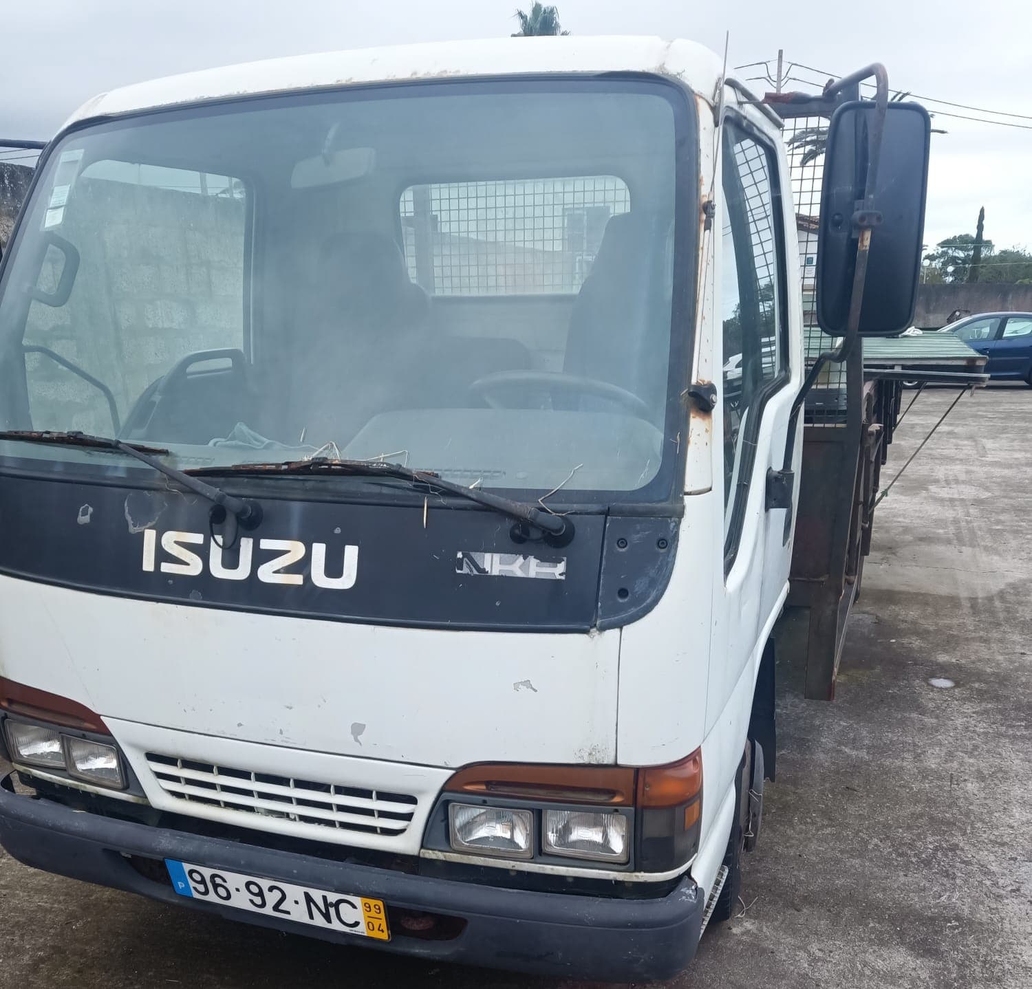 ISUZU