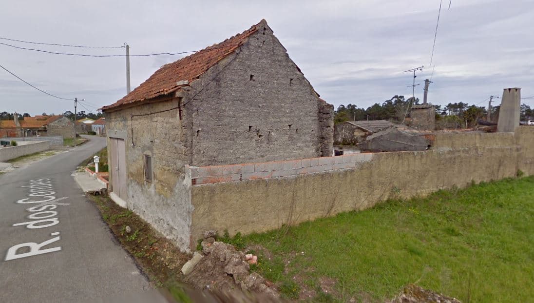 Moradia p/ restauro com logradouro