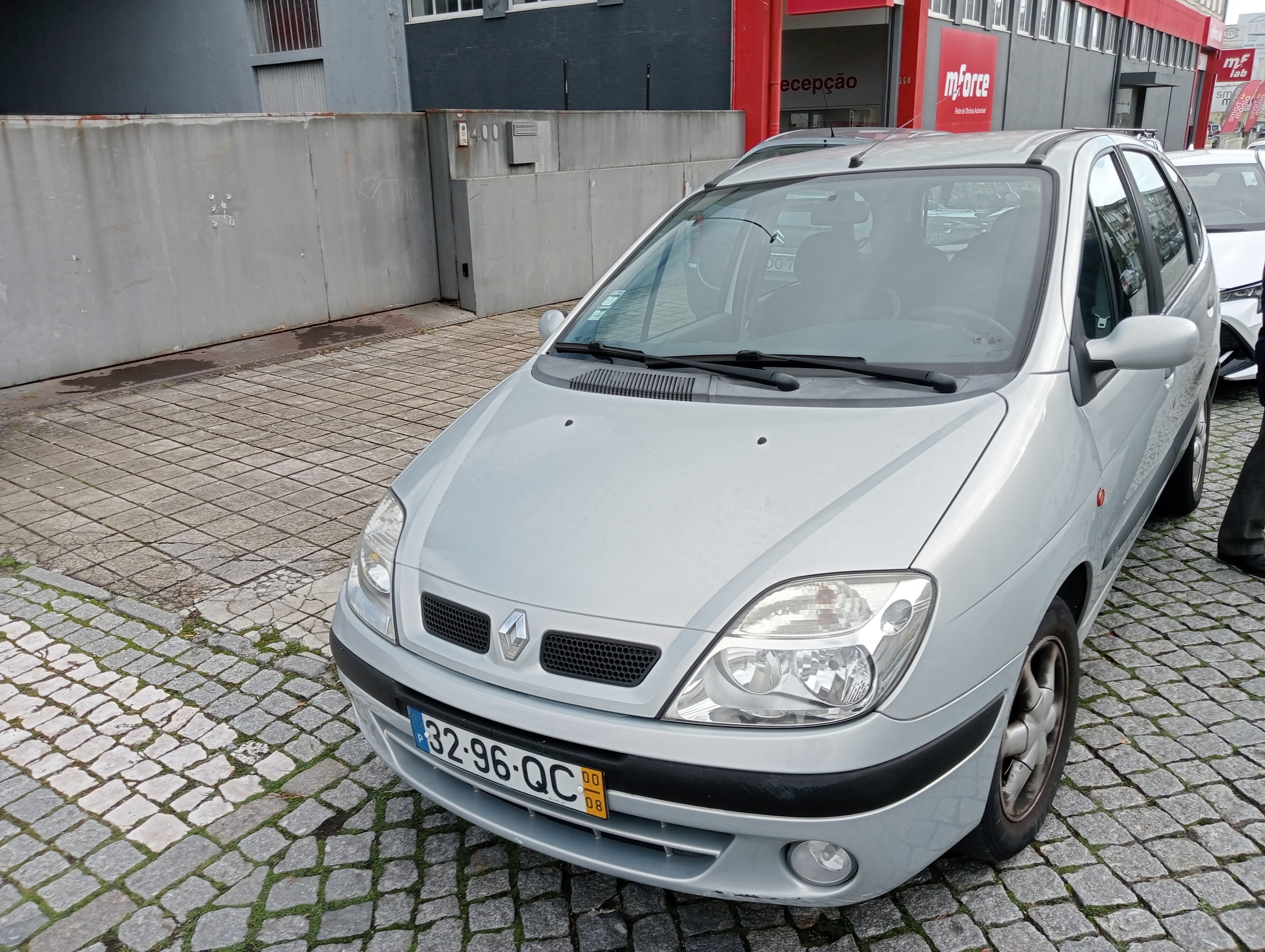 RENAULT SCENIC