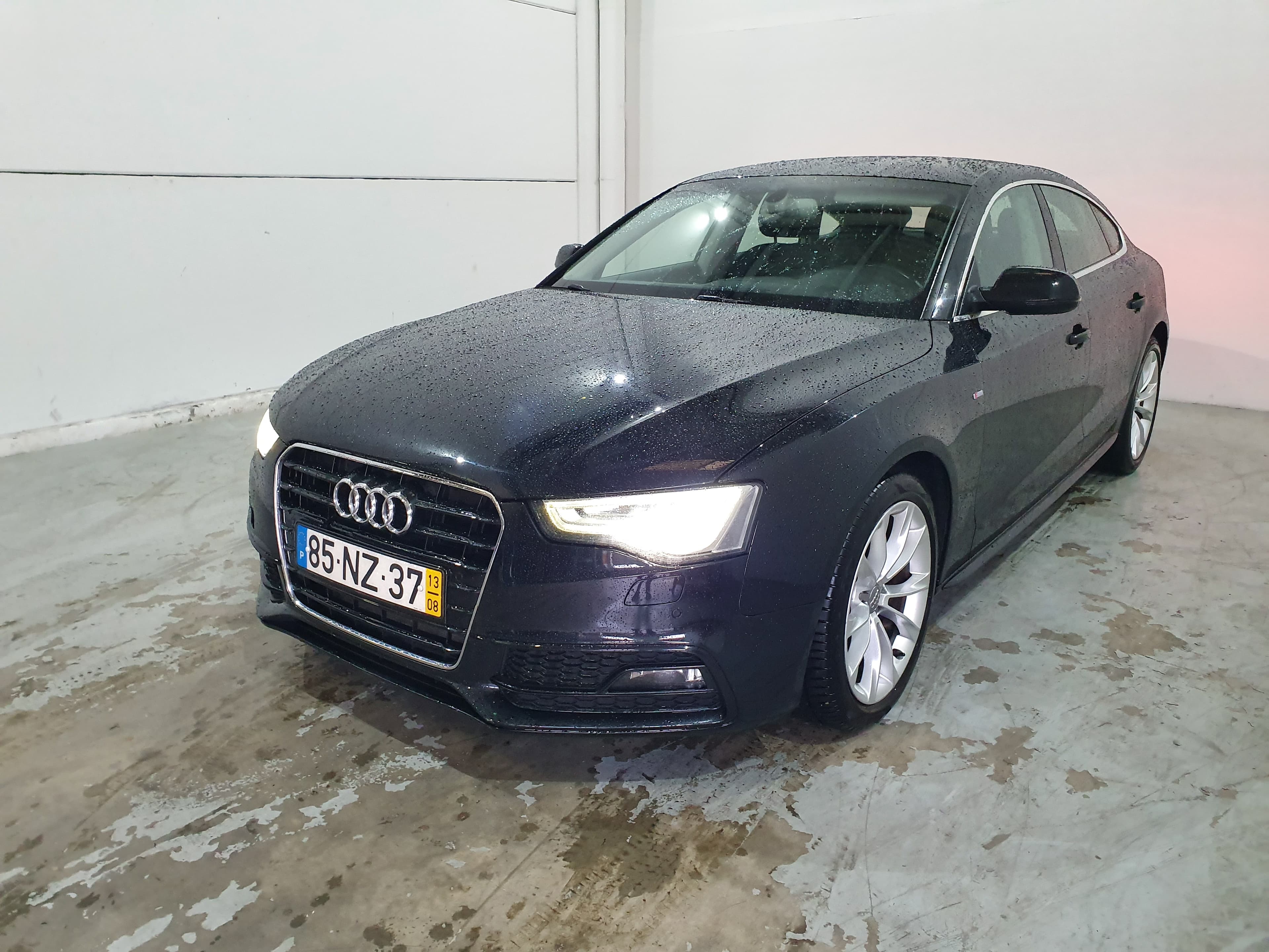 Audi A5 · Ano 2013   85-NZ-37