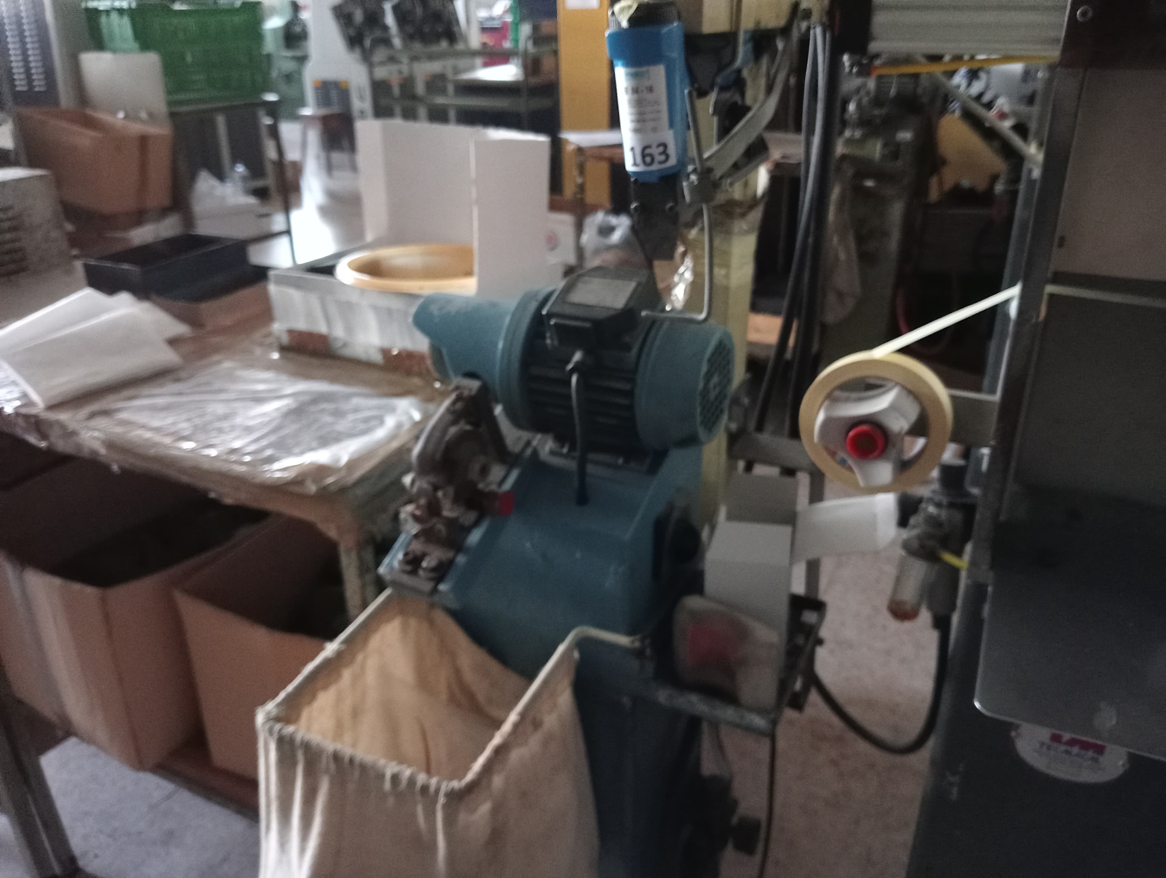 Máquina de agrafar e rentear