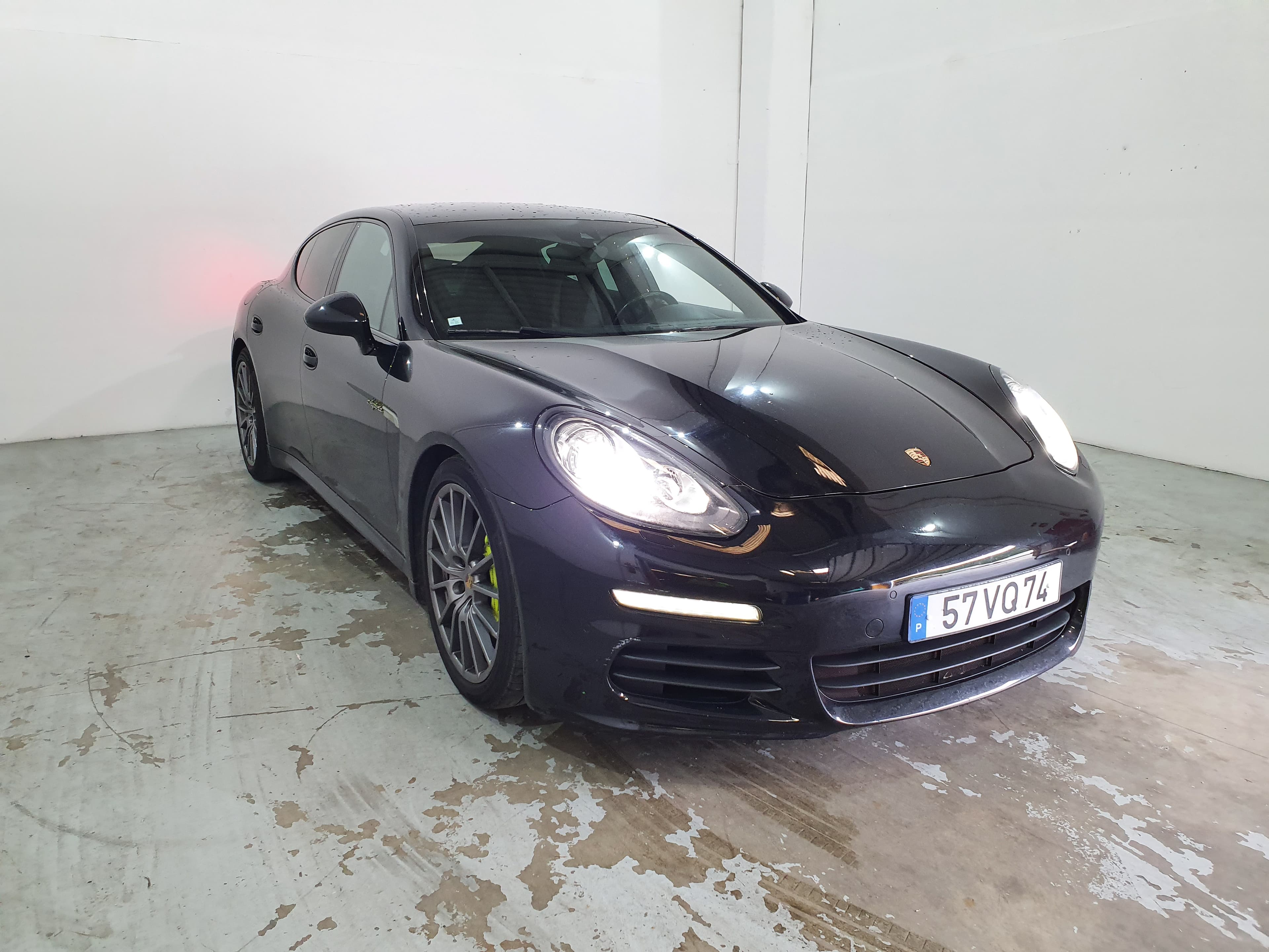 Porsche Panamera 3.0E-Hybrid · Ano 2014  57-VQ-74