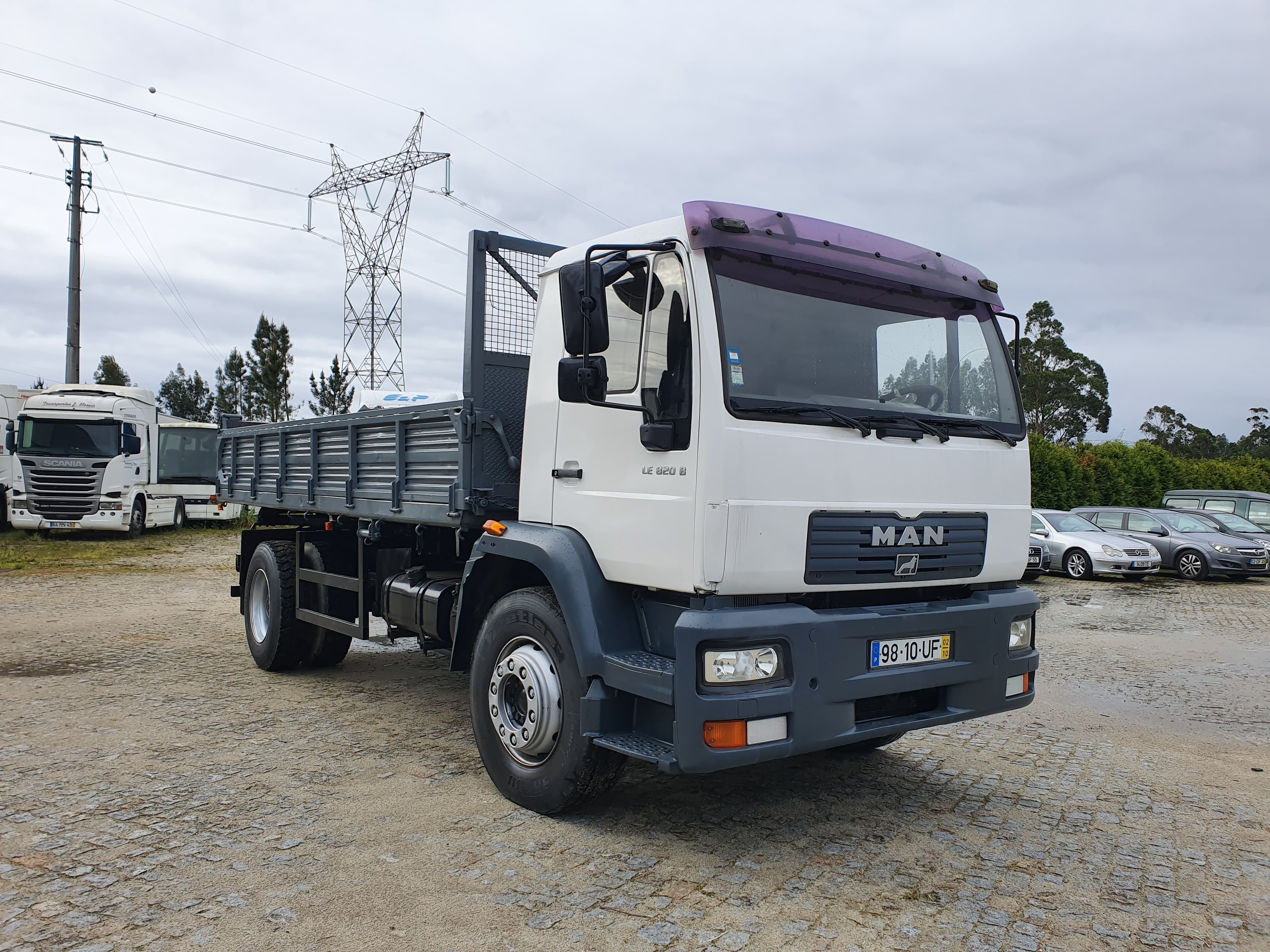 MAN LE 820B · Ano 2002    98-10-UF