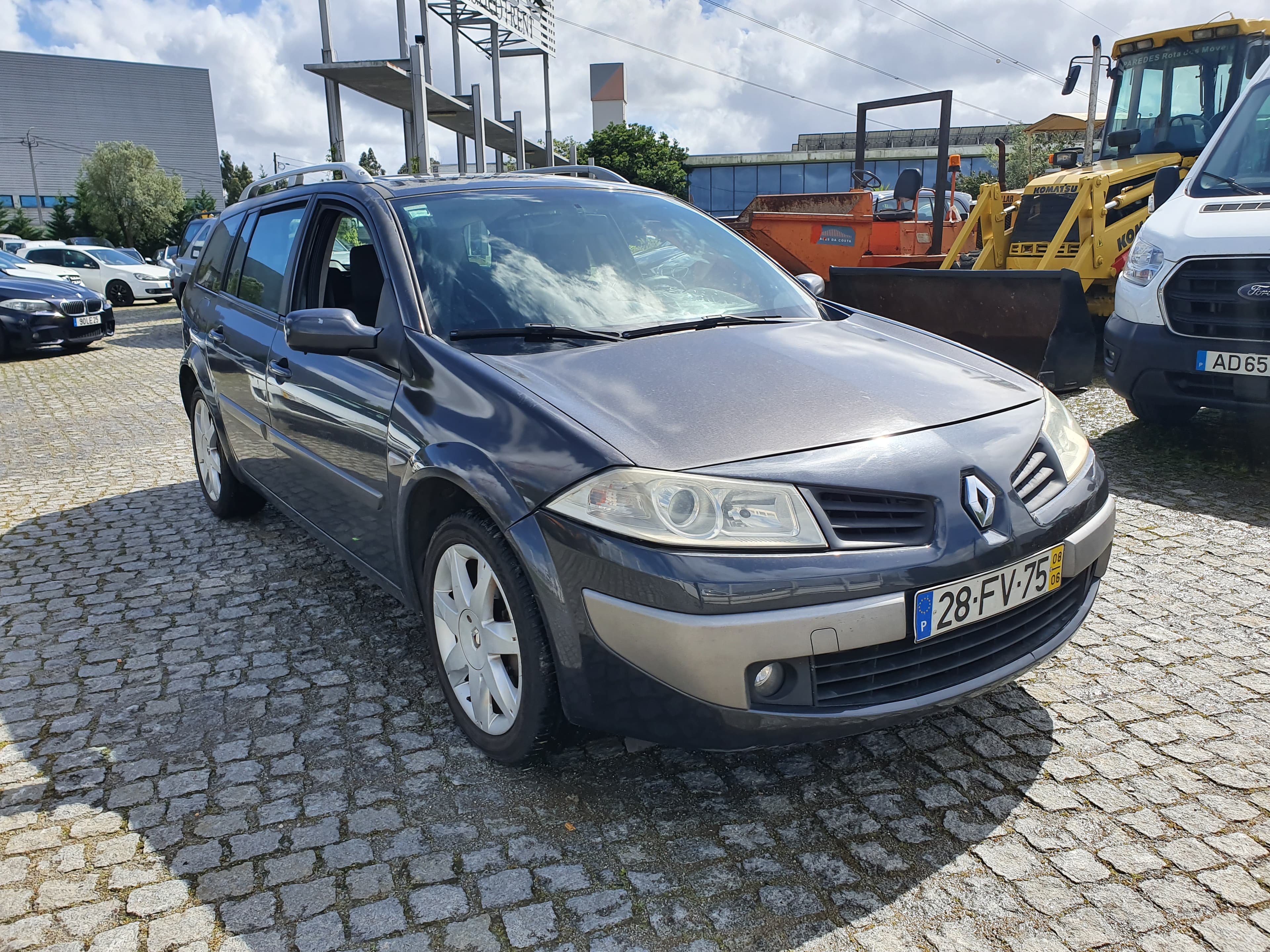 Renault Mégane · Ano 2008   28-FV-75