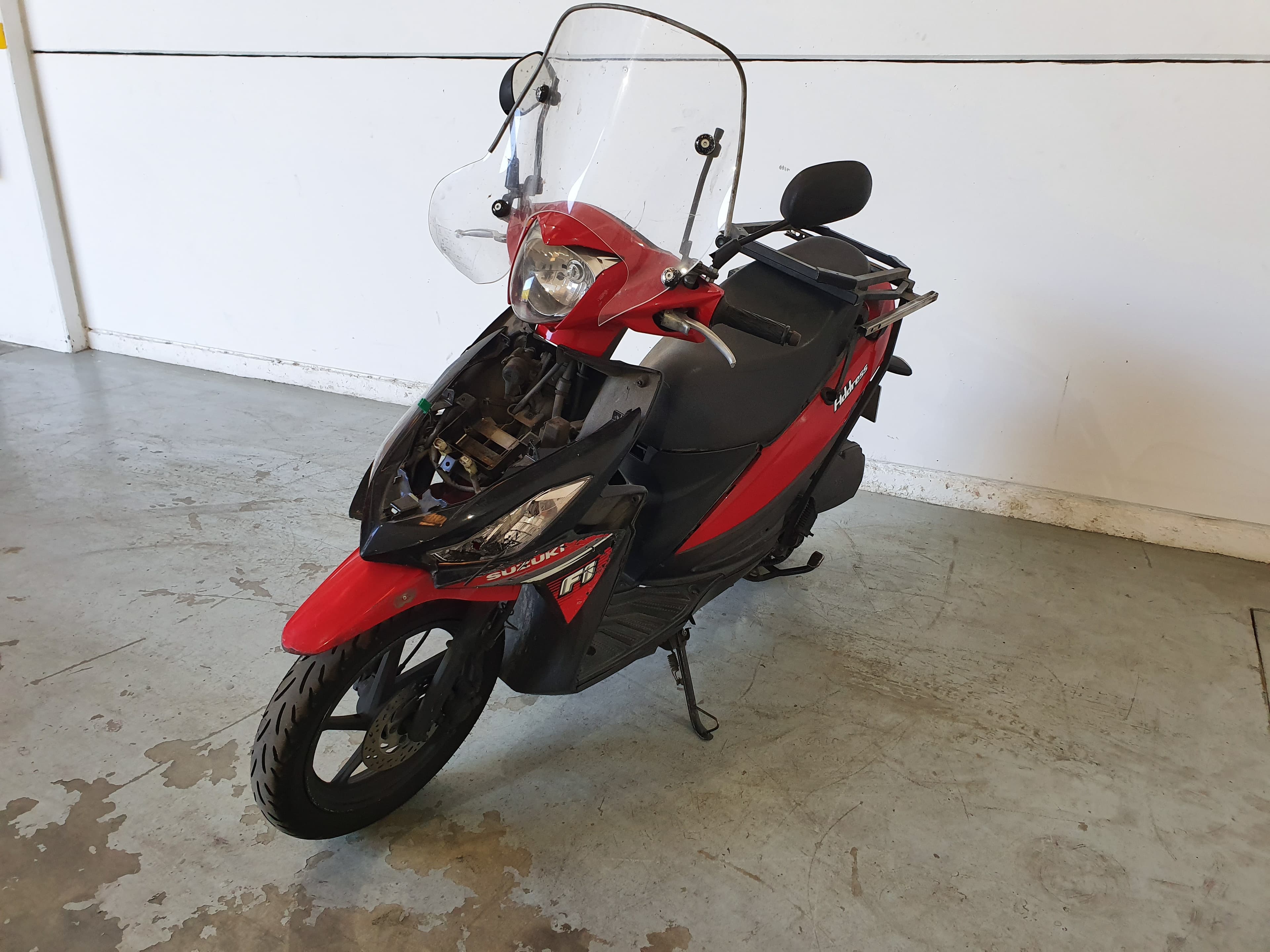 Suzuki UK 110 Address · Ano 2015  27-QQ-88