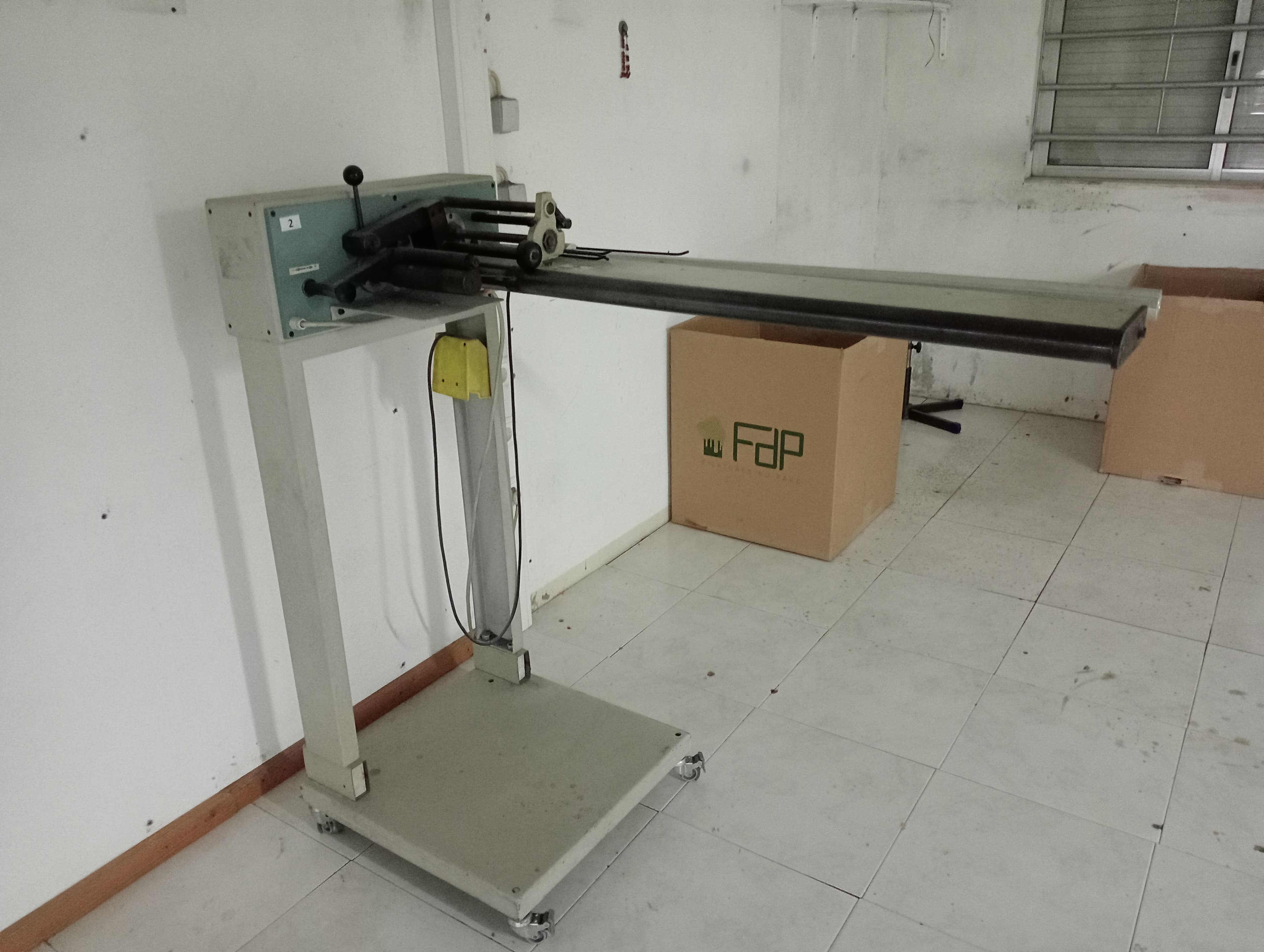 Máquina de cortar cloretes