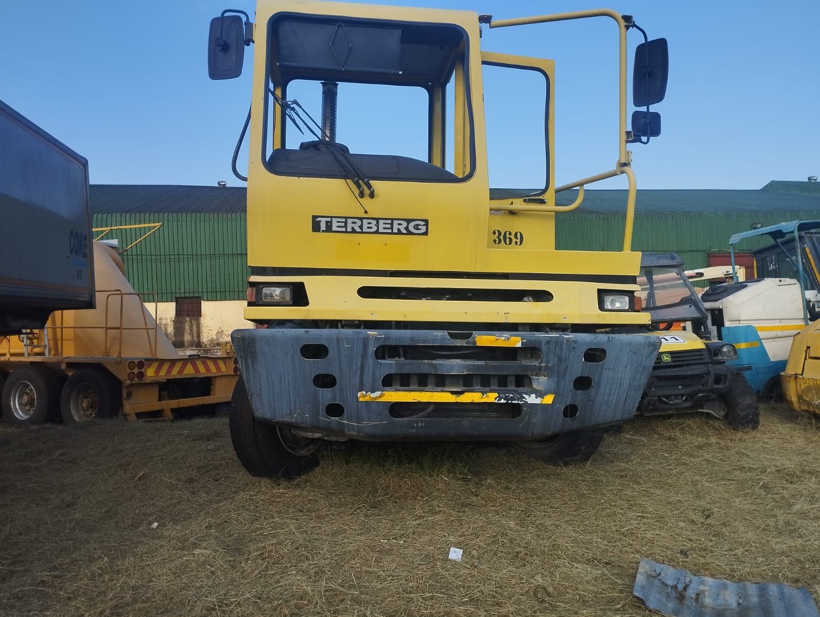 Camião Terberg YT182