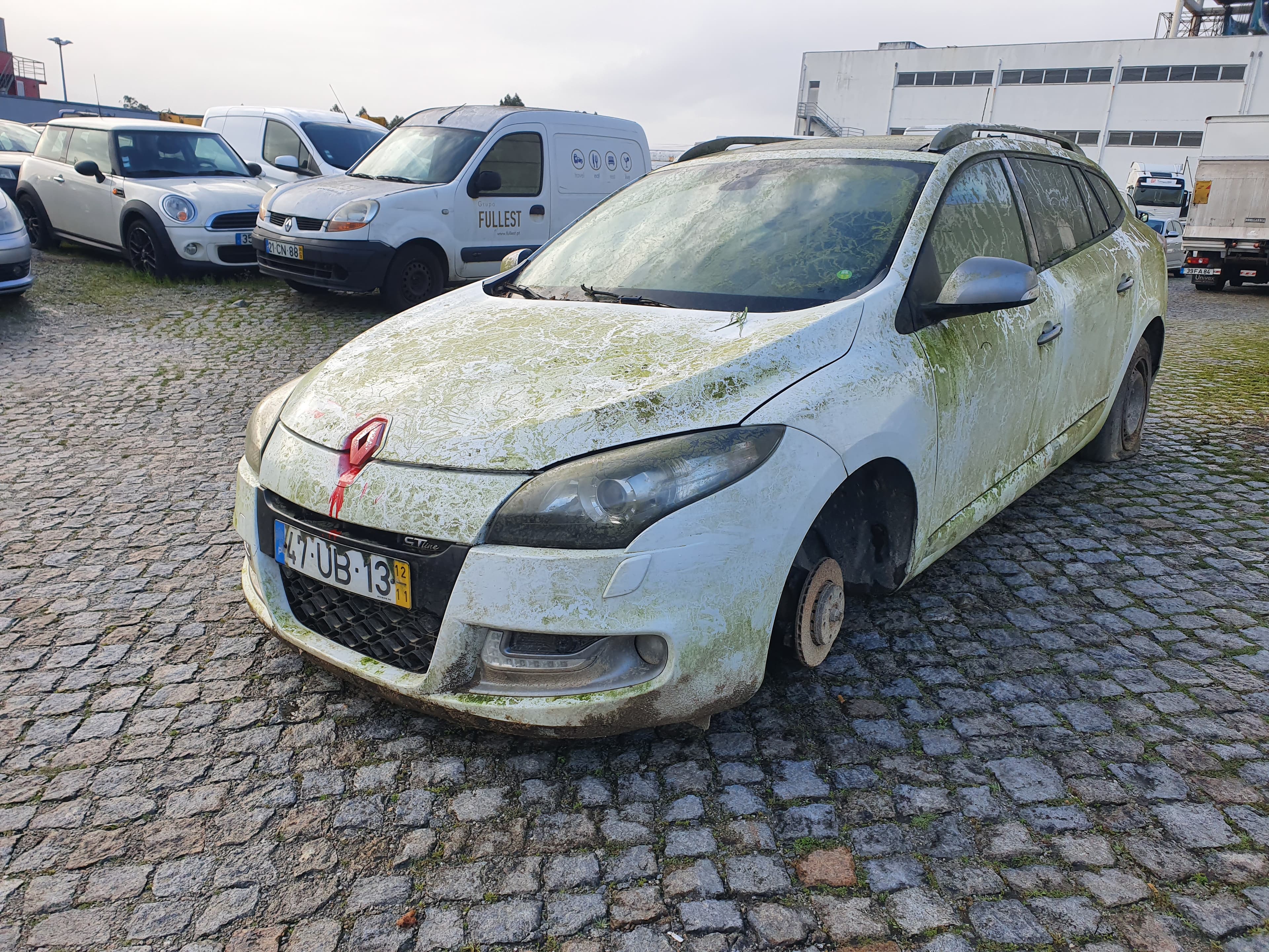 Renault Mégane GT Line · Ano 2012  47-UB-13