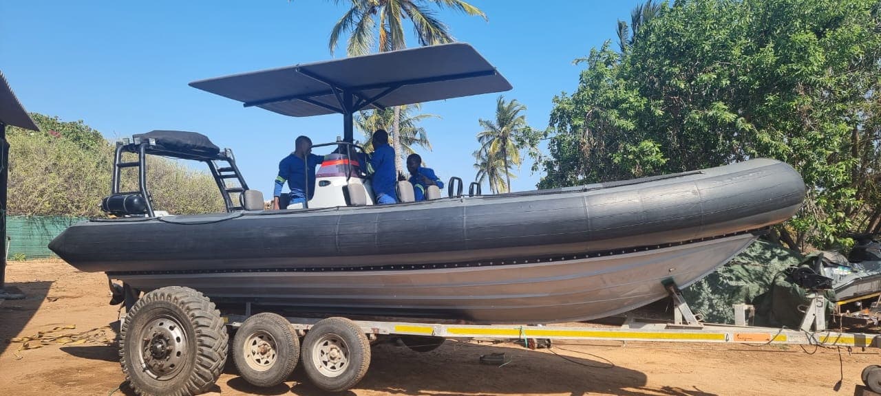 Embarcação Gemini 730 WR - 6 lugares (2)